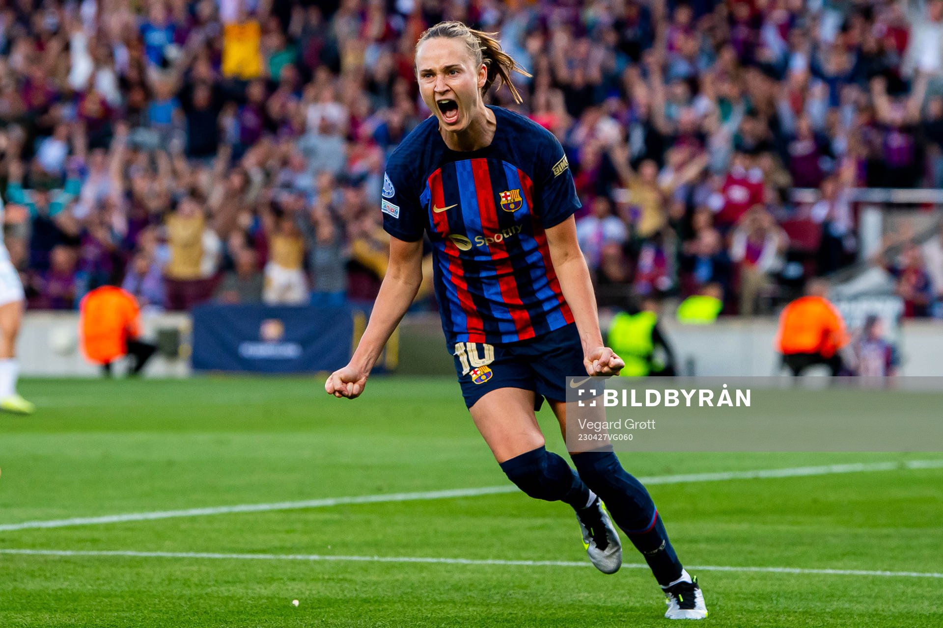 Caroline Graham Hansen of Barcelona celebrates