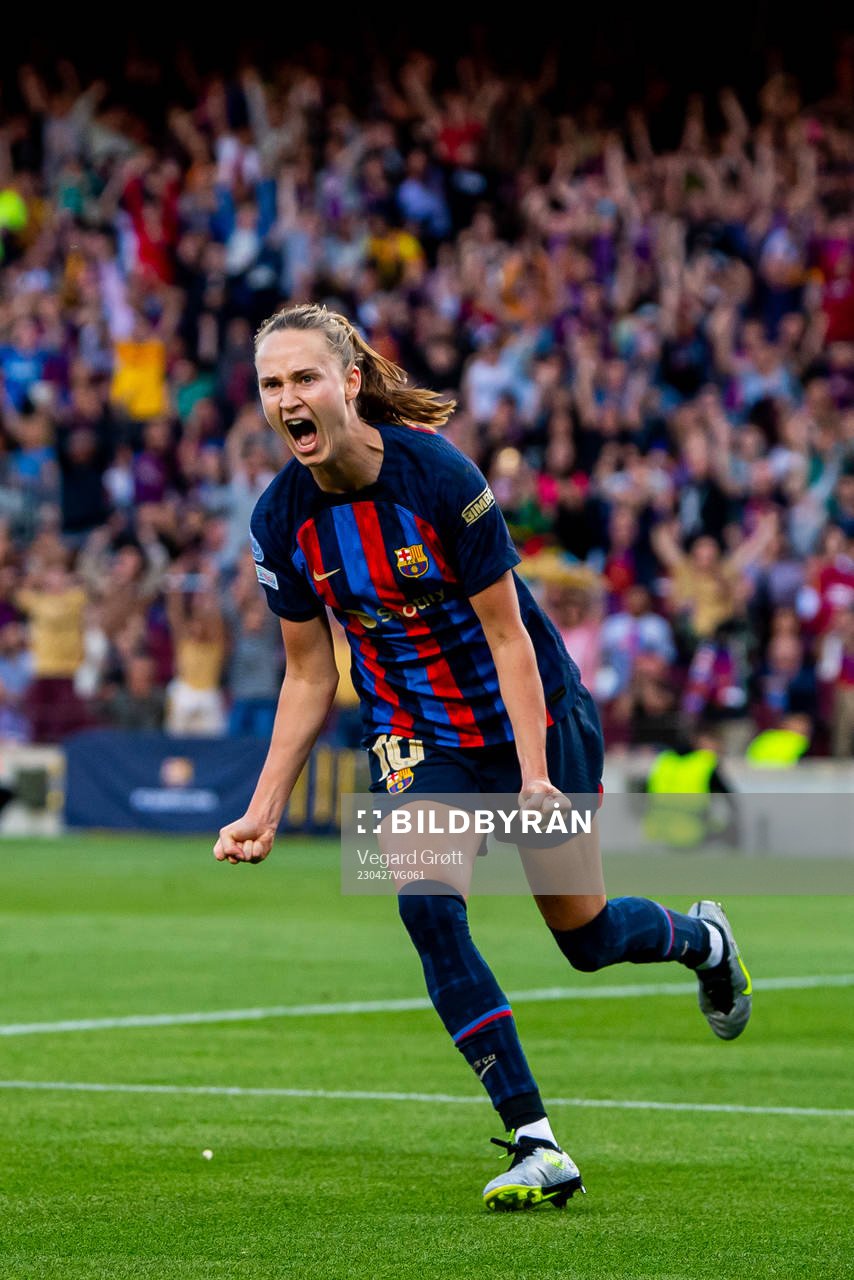 Caroline Graham Hansen of Barcelona celebrates