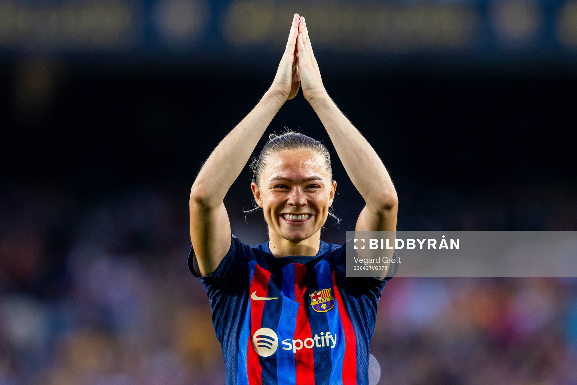 Fridolina Rolfö of Barcelona celebrates