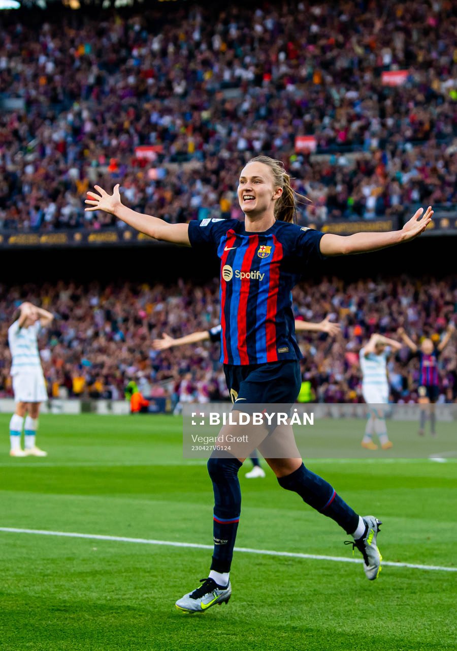 Caroline Graham Hansen of Barcelona celebrates