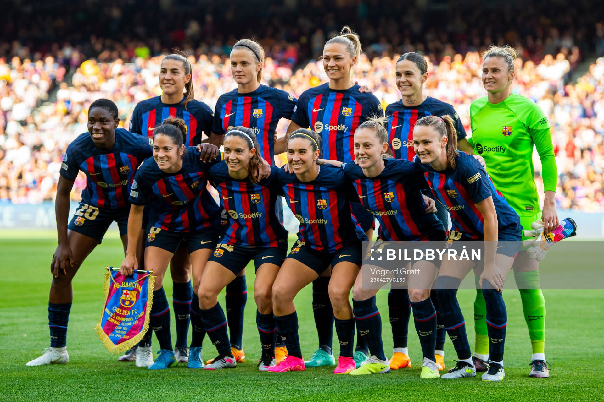 The starting eleven of Barcelona pose for a team photo ahead of the UEFA Women's Champions League football match between Barcelona and Chelsea on April 27, 2023 in Barcelona. Top left: Patri Guijarro, Irene Paredes, Fridolina Rolfö, Maria Leon and goalkeeper Sandra Panos. Front left: Asisat Oshoala, Marta Torrejon, Aitana Bonmati, Mariona Caldentey, Keira Walsh and Caroline Graham Hansen.
