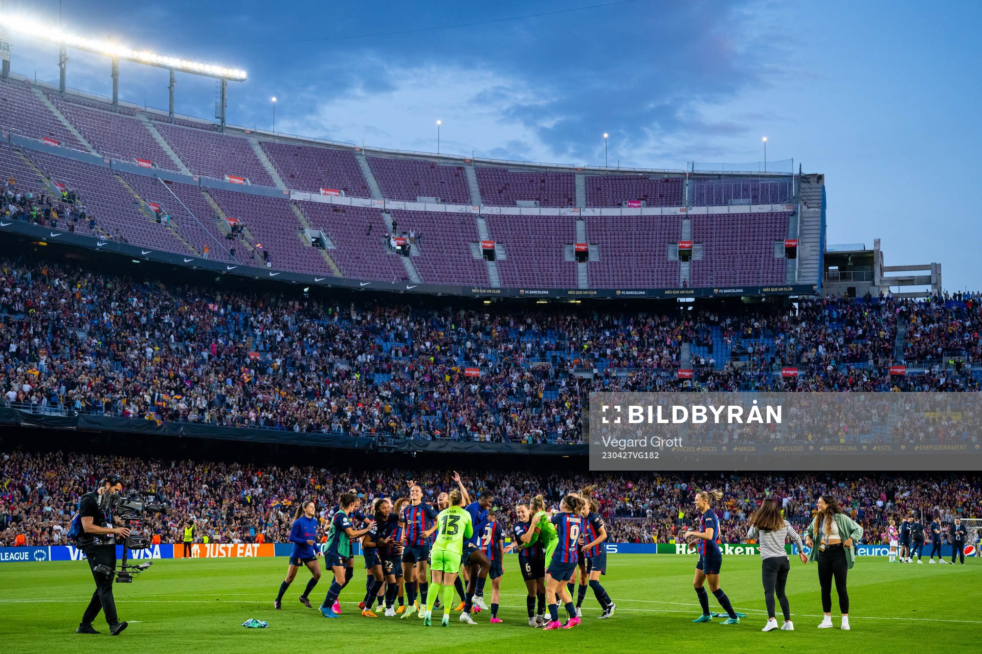 Players of Barcelona celebrate