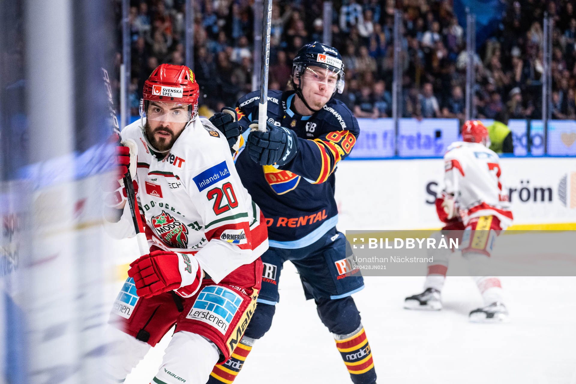 Modos Marcus Vela och Djurgårdens Jonathan Lekkerimäki