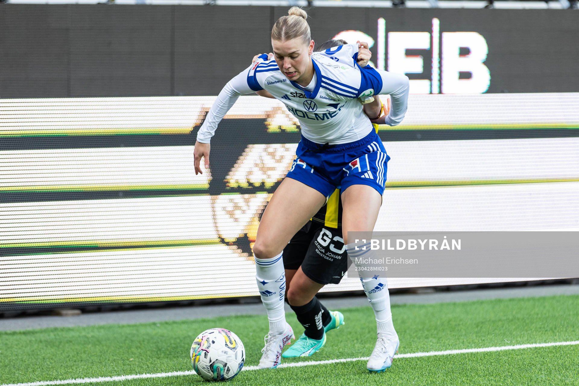 IFK Norrköpings Diljá Ýr Zomers och Häckens Hanna Wijk