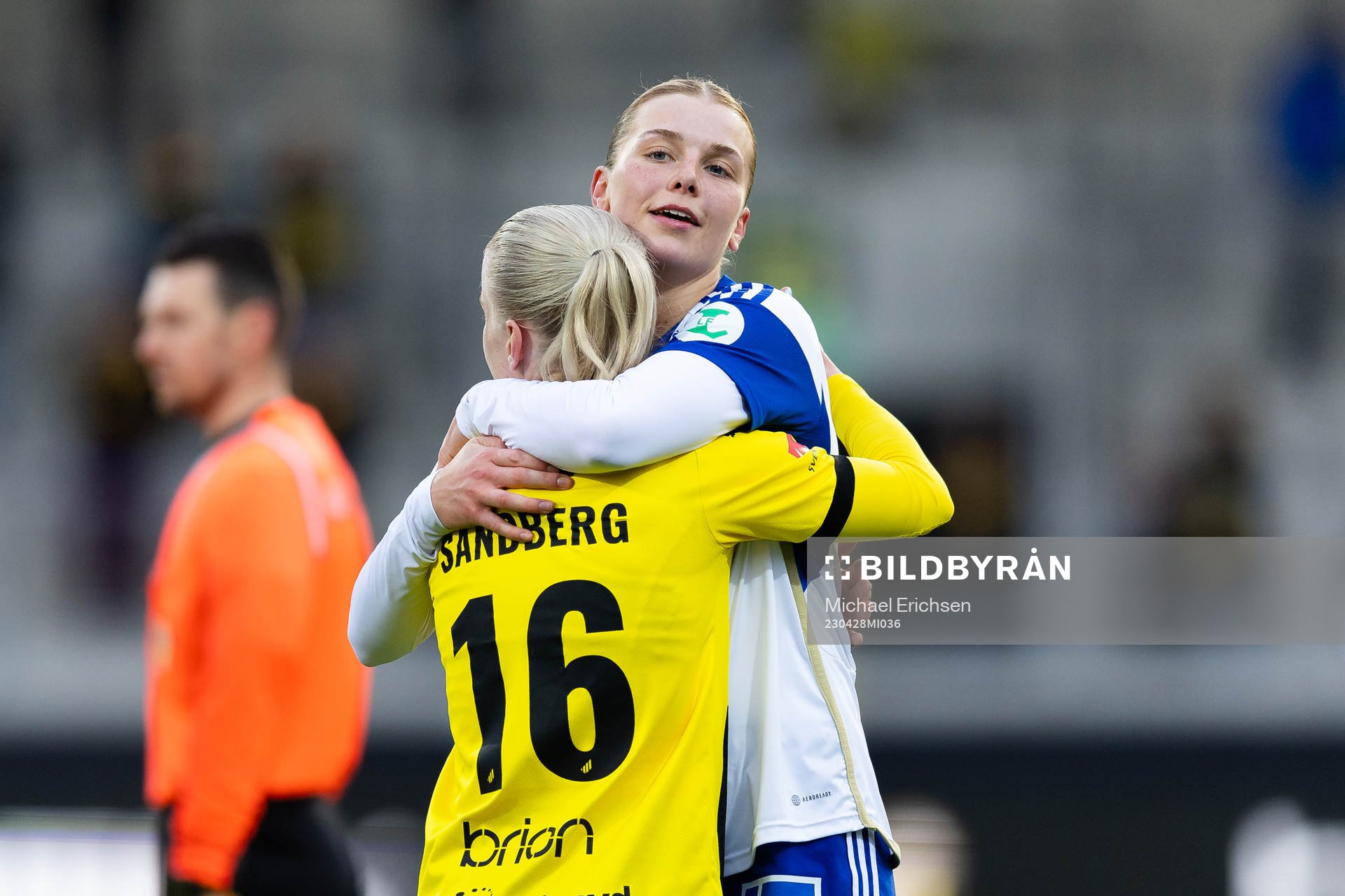 Häckens Anna Sandberg och IFK Norrköpings Diljá Ýr
