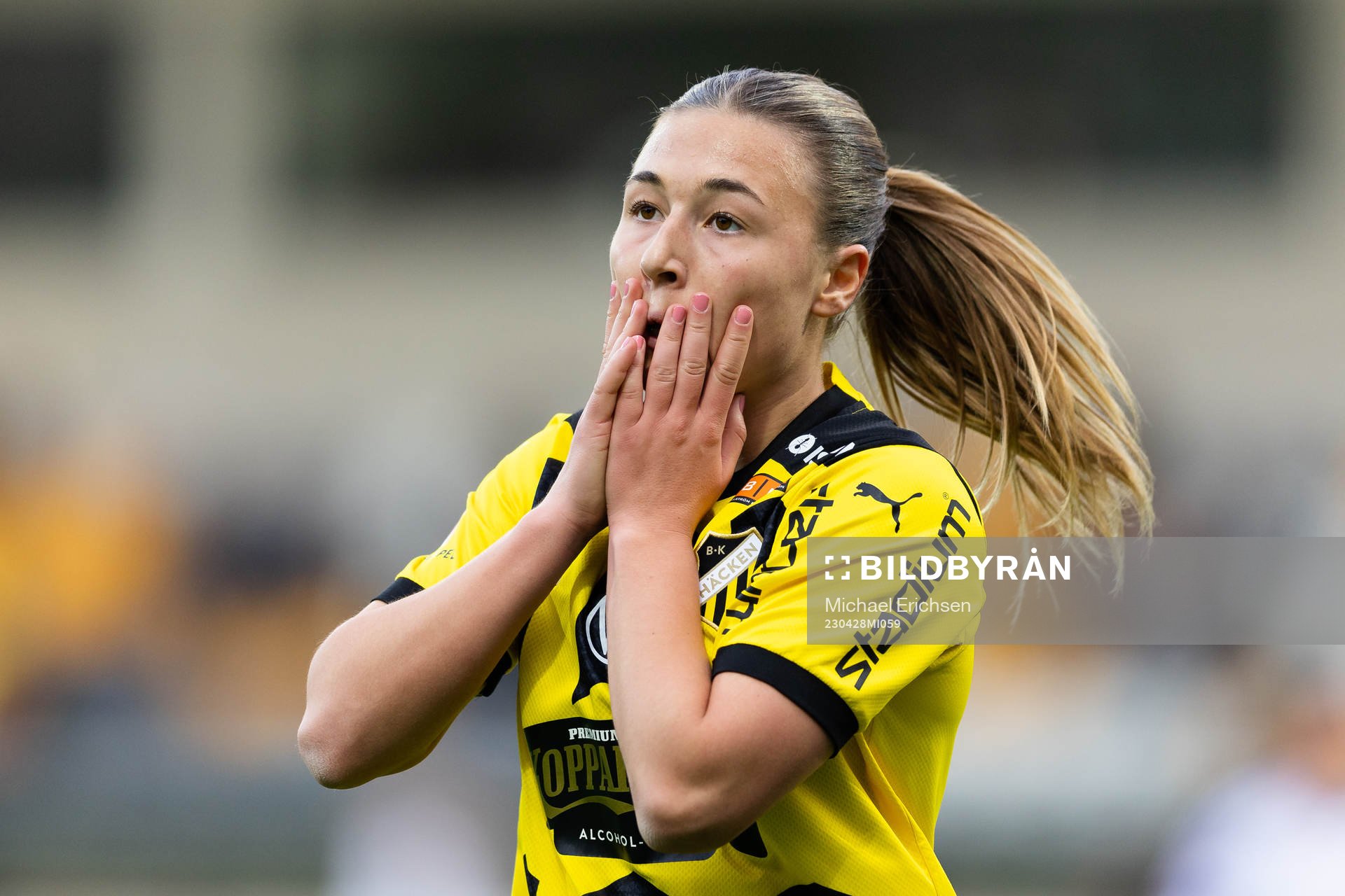 Häckens Alexandra Hellekant deppar