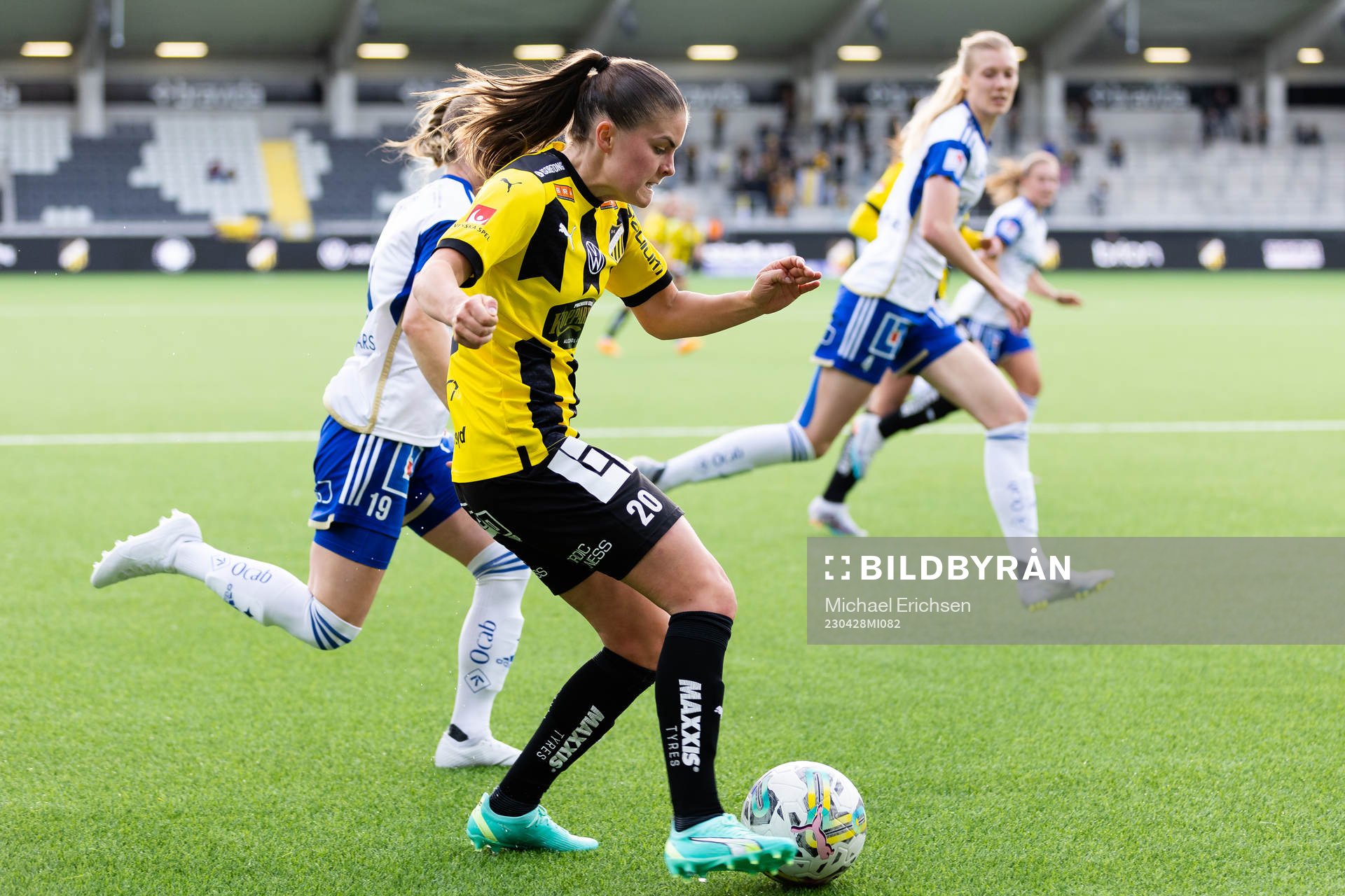 Häckens Hanna Wijk och IFK Norrköpings Sabina Ravnell