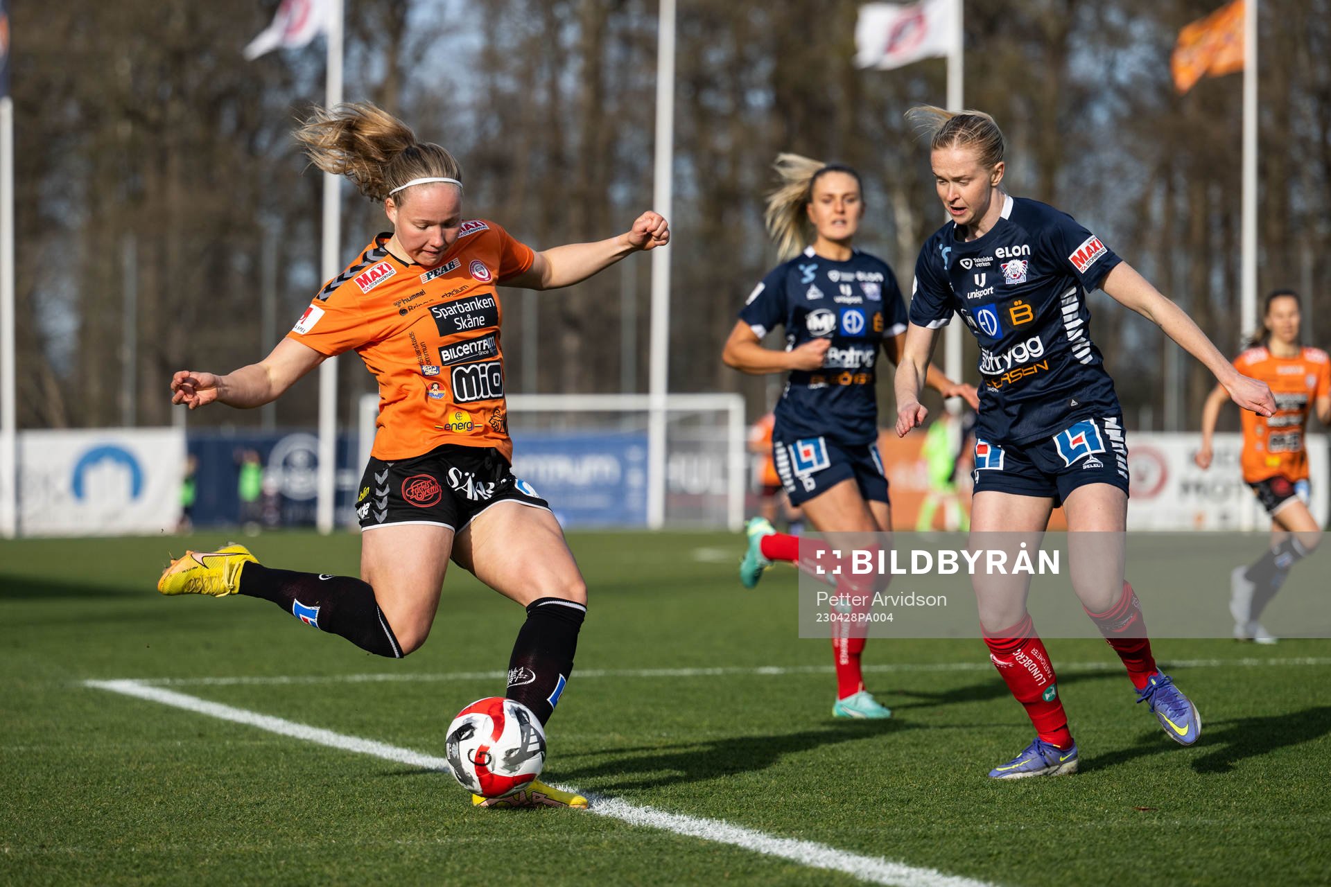 Kristianstads Hlin Eiriksdottir och Linköpings Emma