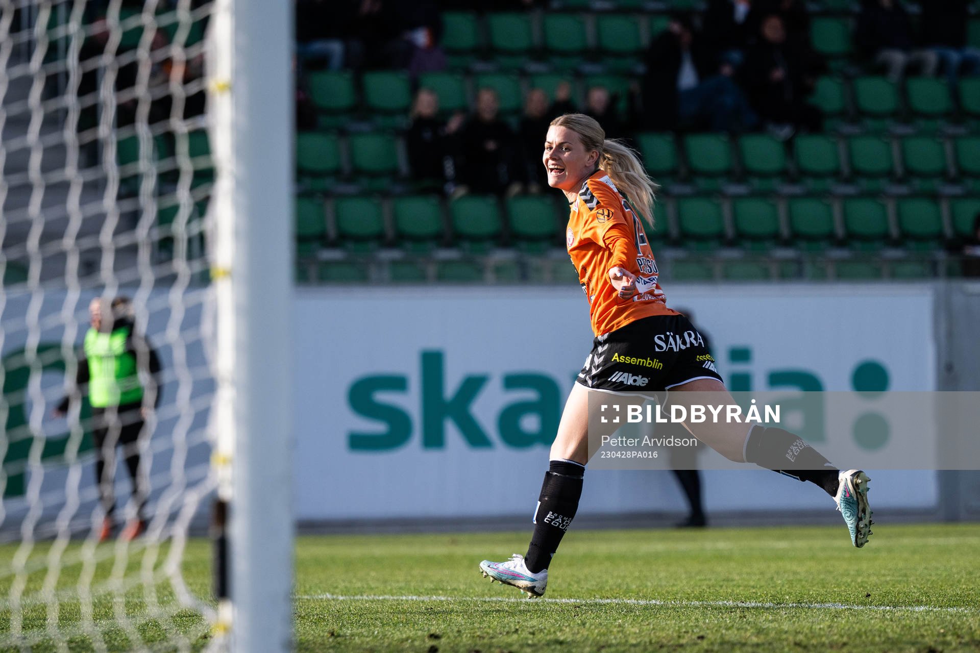 Kristianstads Tilda Persson jublar