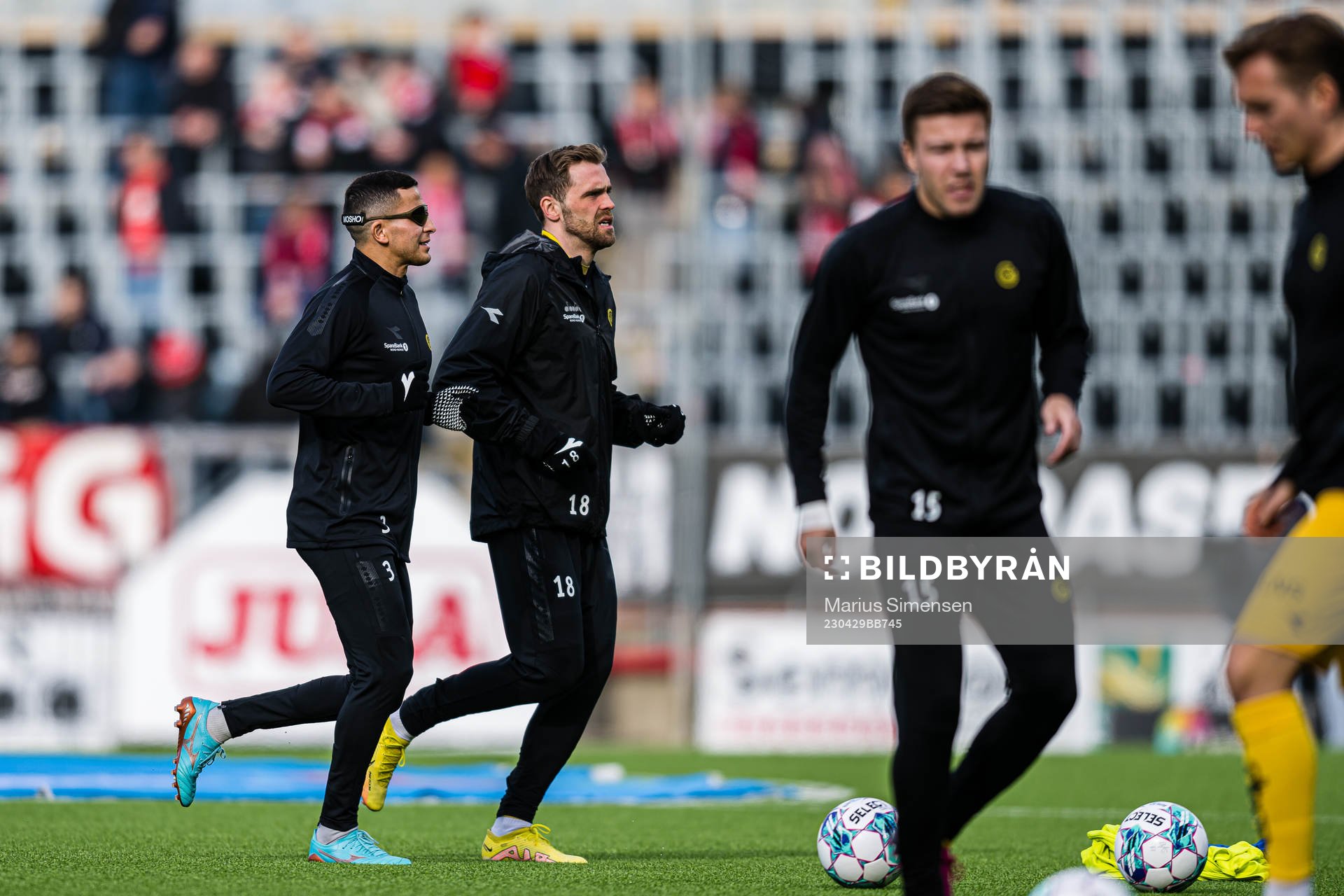 Omar Elabdellaoui and Brede Moe of Bodø/Glimt warms up