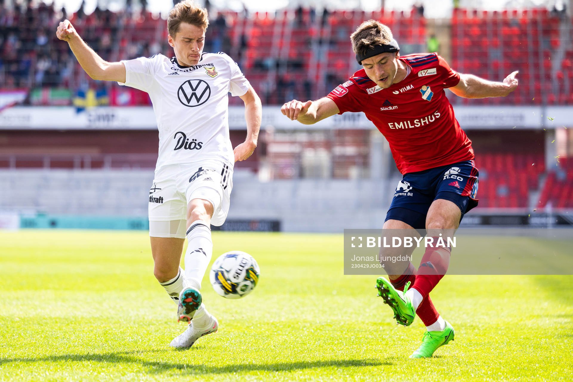 Östersunds Jakob Johnsson och Östers Runar Thor