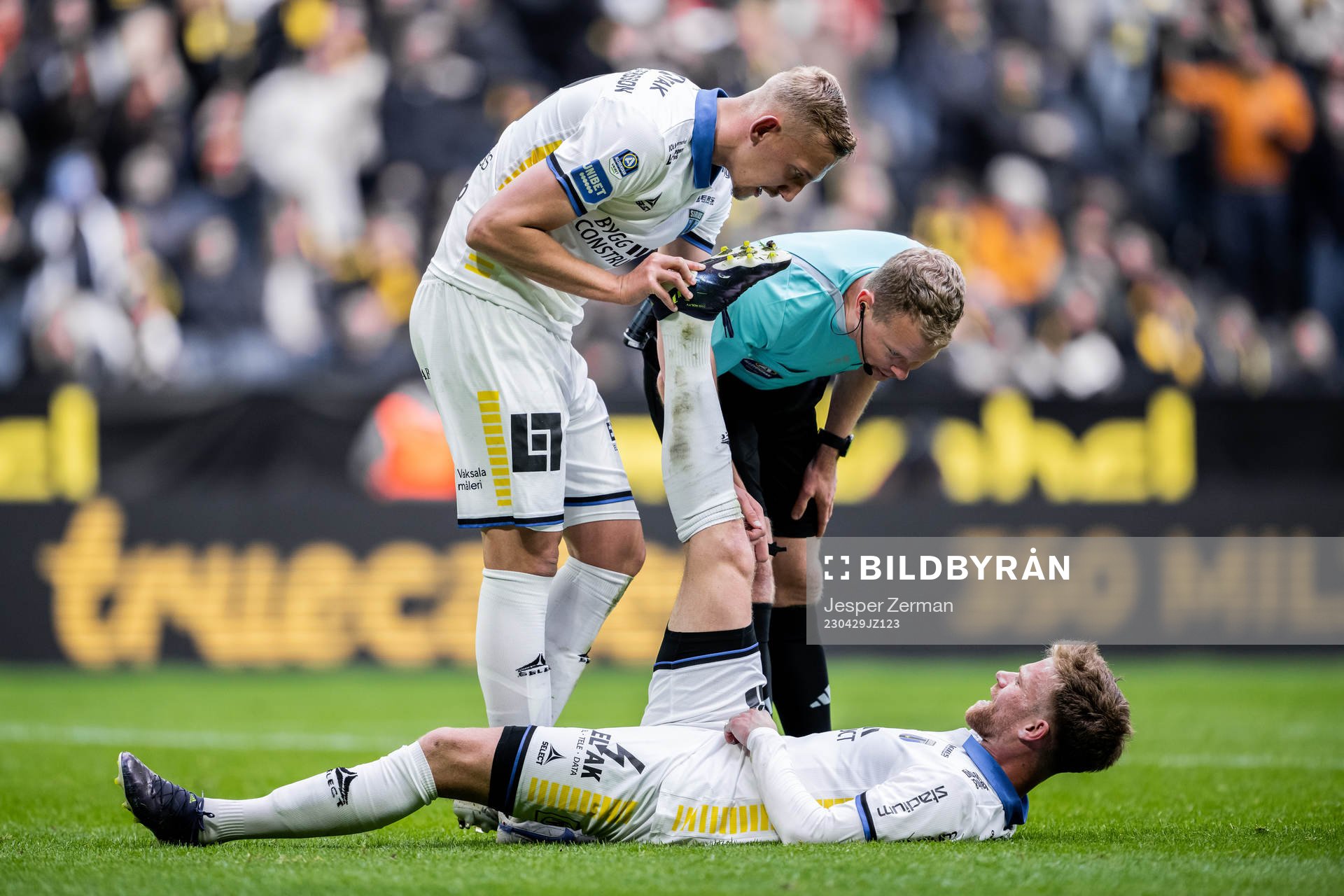 Sirius Dennis Widgren har ont