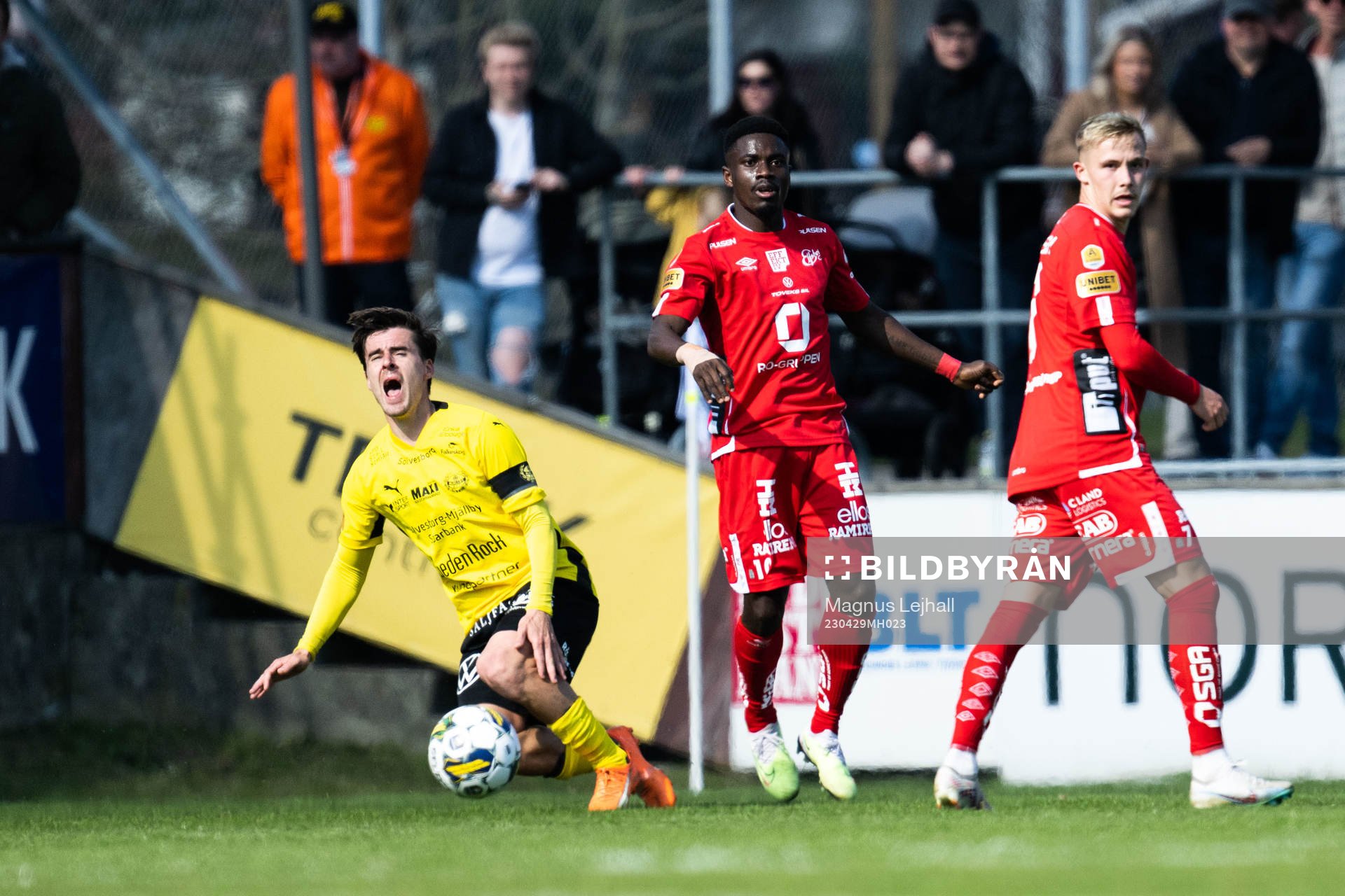 Mjällbys Jesper Gustavsson och Elfsborgs Michael Baidoo