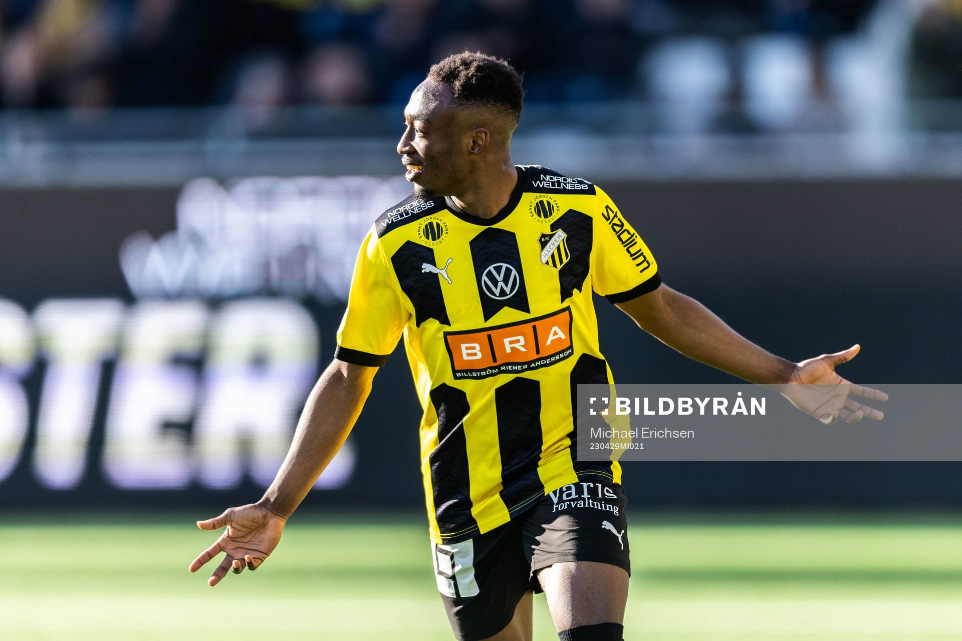 Häckens Benie Adama Traore jublar