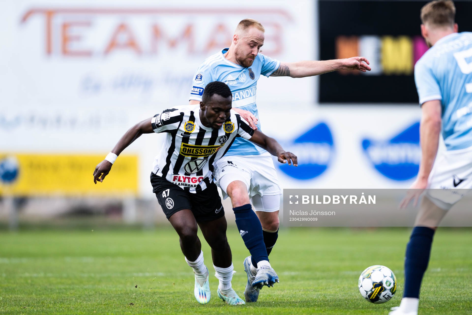Landskronas Kofi Asare och Gefles Oscar Lundin