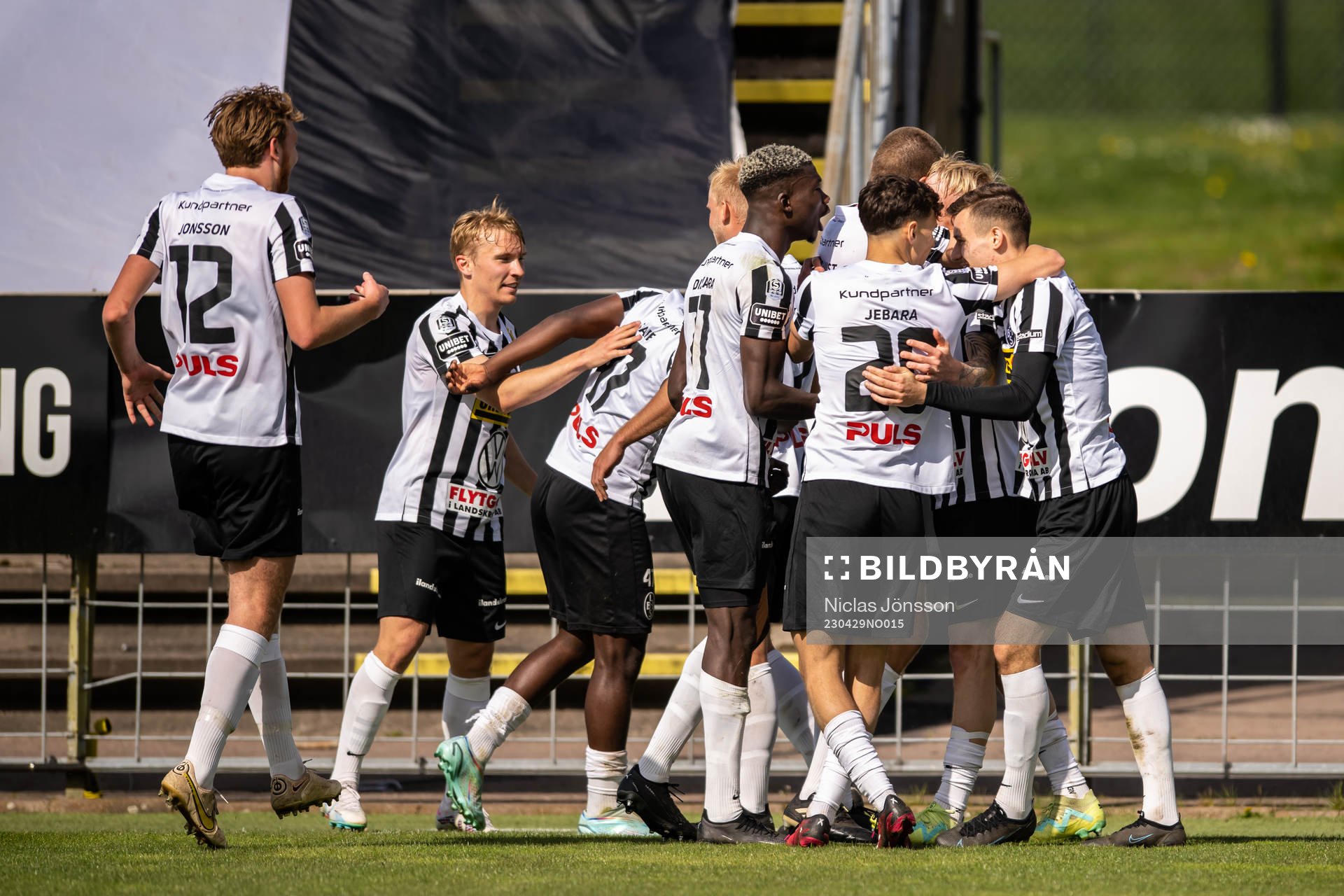 Landskronas spelarna jublar
