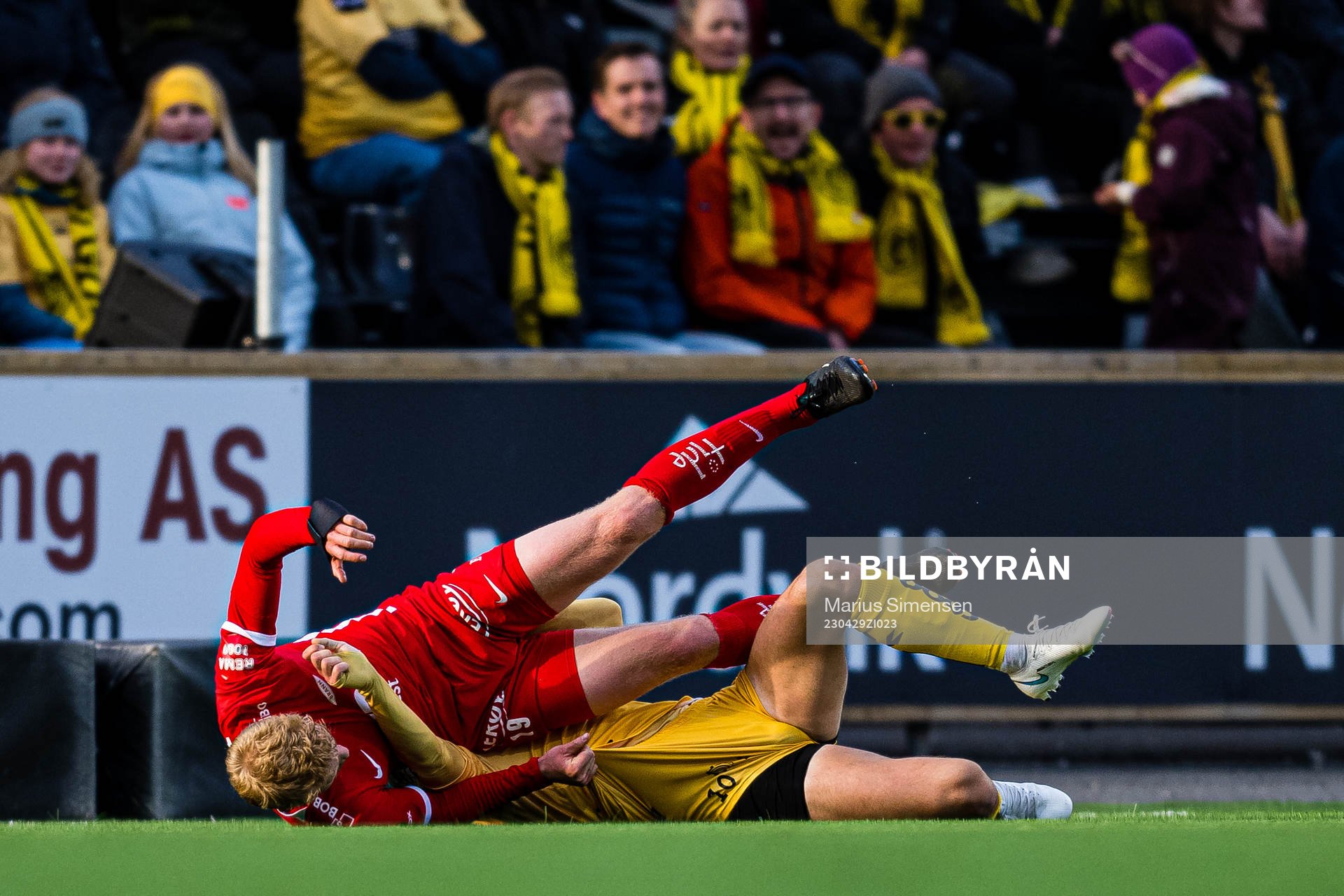 Sivert Heltne Nilsen of Brann and Hugo Vetlesen of