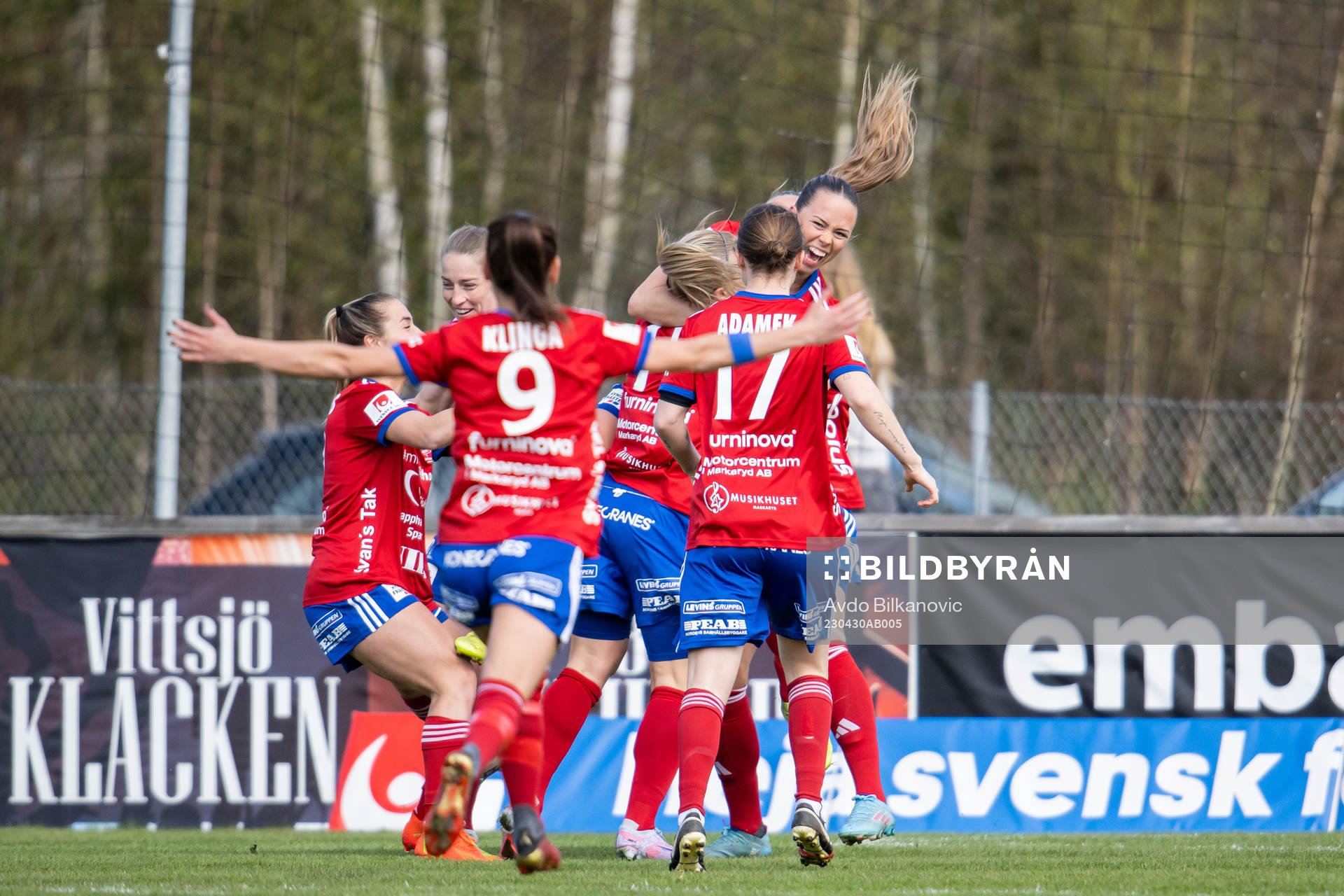 Vittsjös Hanna Ekengren jublar