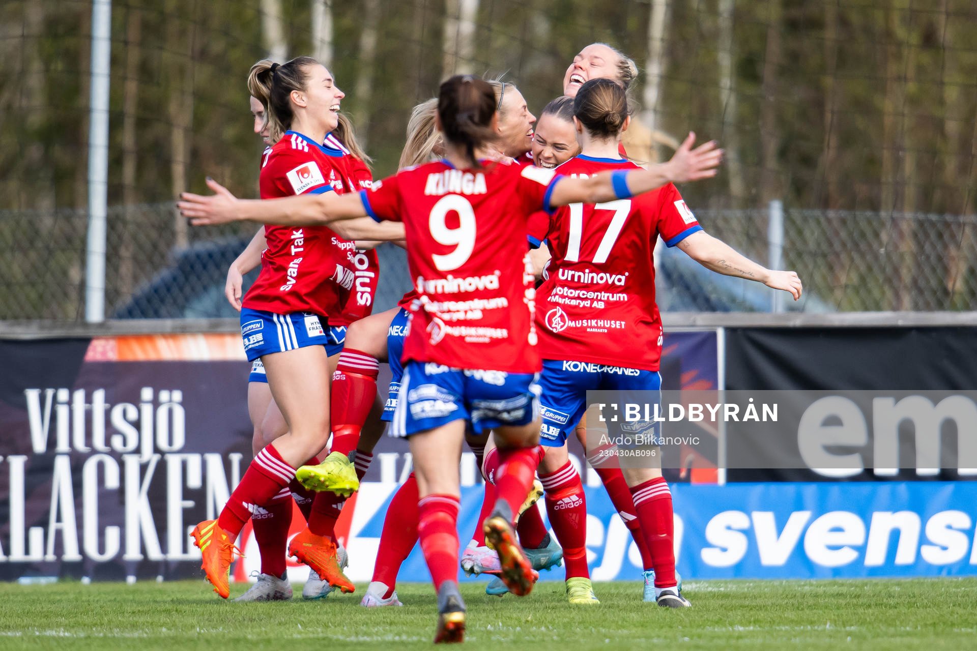 Vittsjös Hanna Ekengren jublar