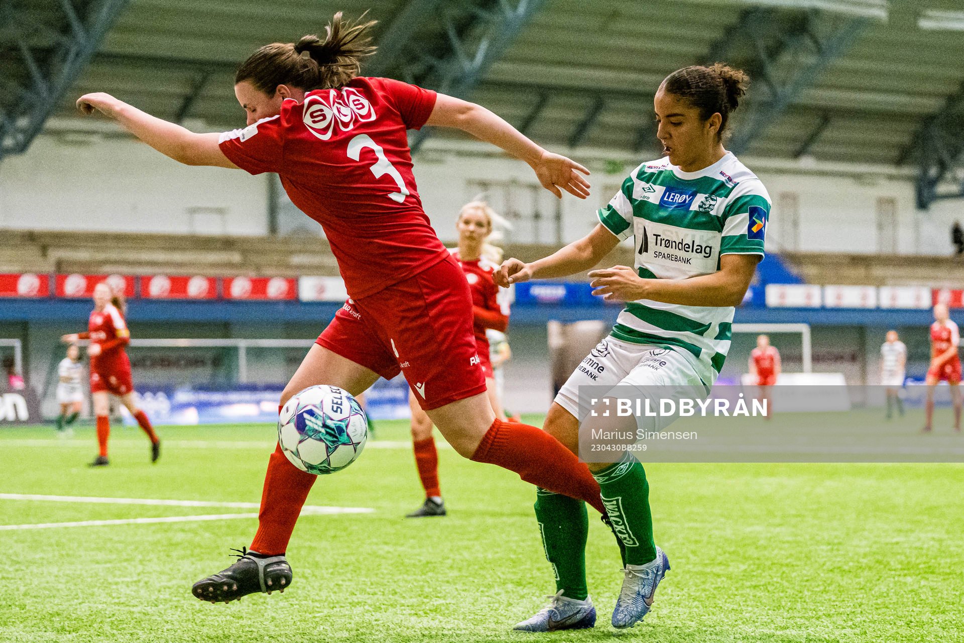 Tuva Angellsen Reiertsen of Grand Bodø and Anfal el Yamani Haida of KIL/Hemne during the 1. division football match between Grand Bodø and KIL/Hemne on April 30, 2023 in Bodø.