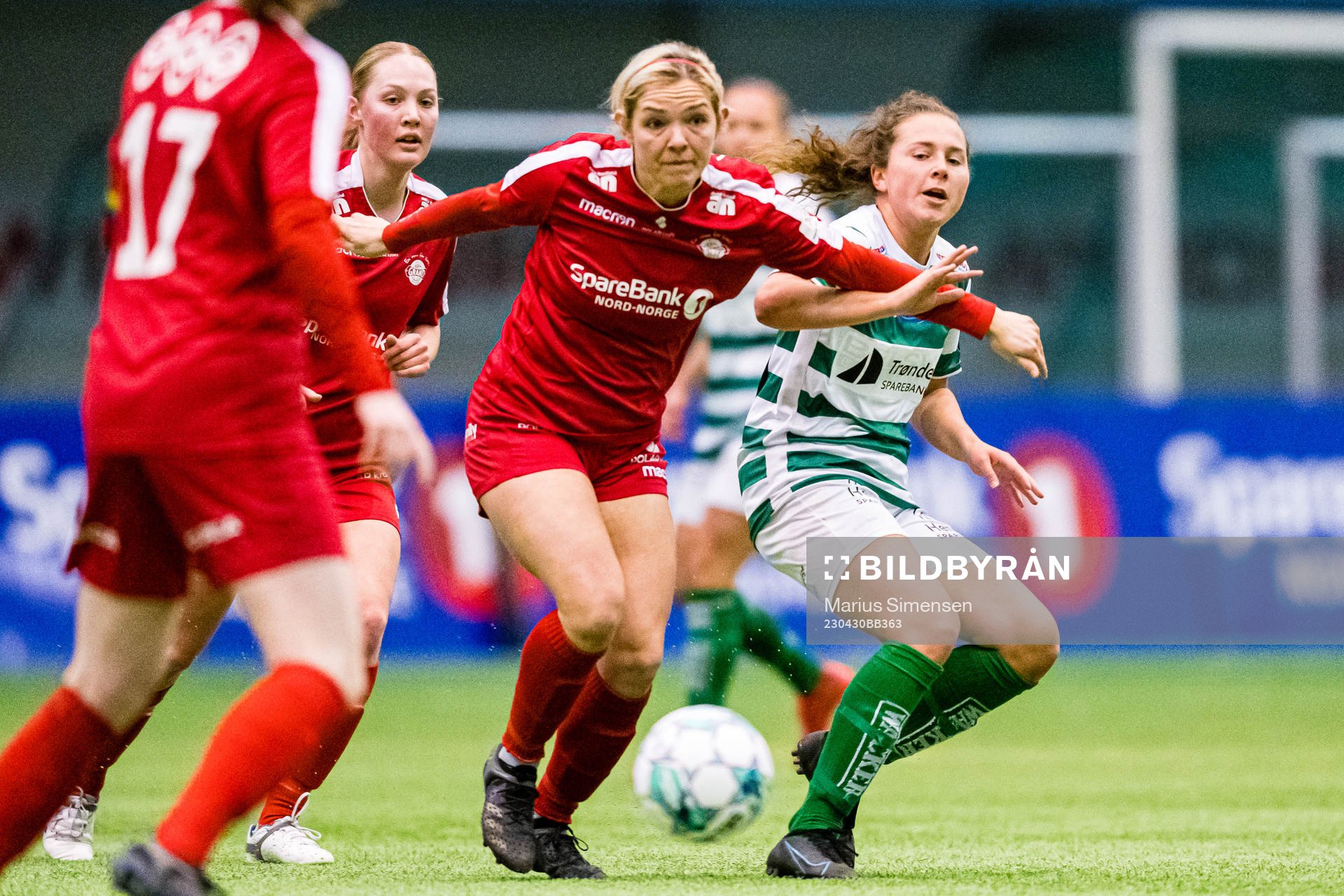 Robyn Virginia McCarthy of Grand Bodø and Sofia Susnic