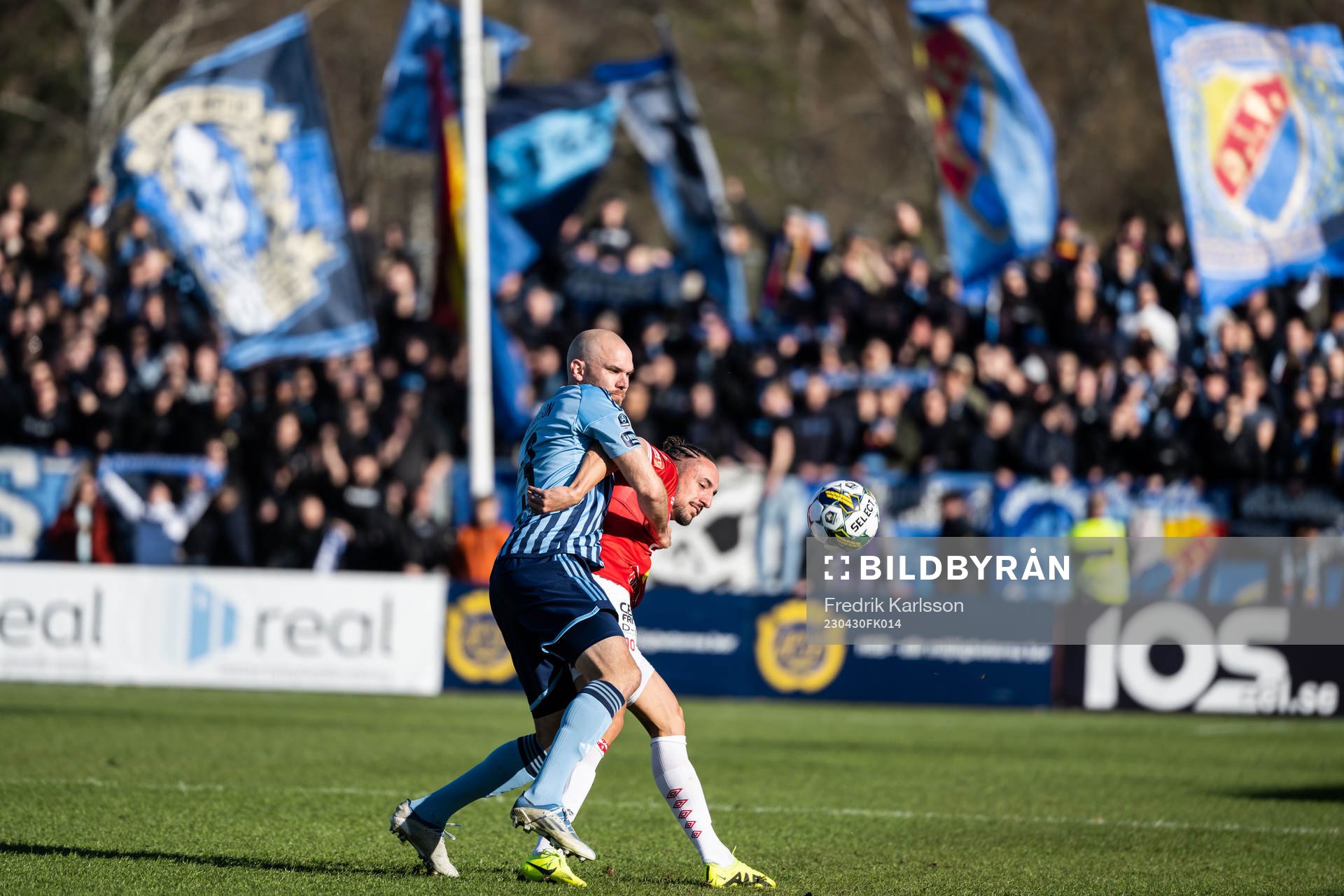 Djurgårdens Marcus Danielson och Degerfors Dijan Vukojevic