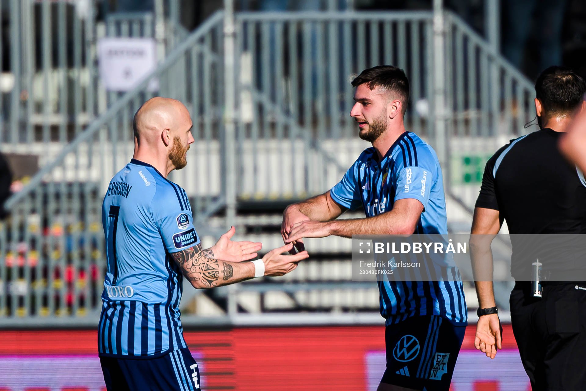 Djurgårdens Magnus Eriksson och Besard Sabovic jublar