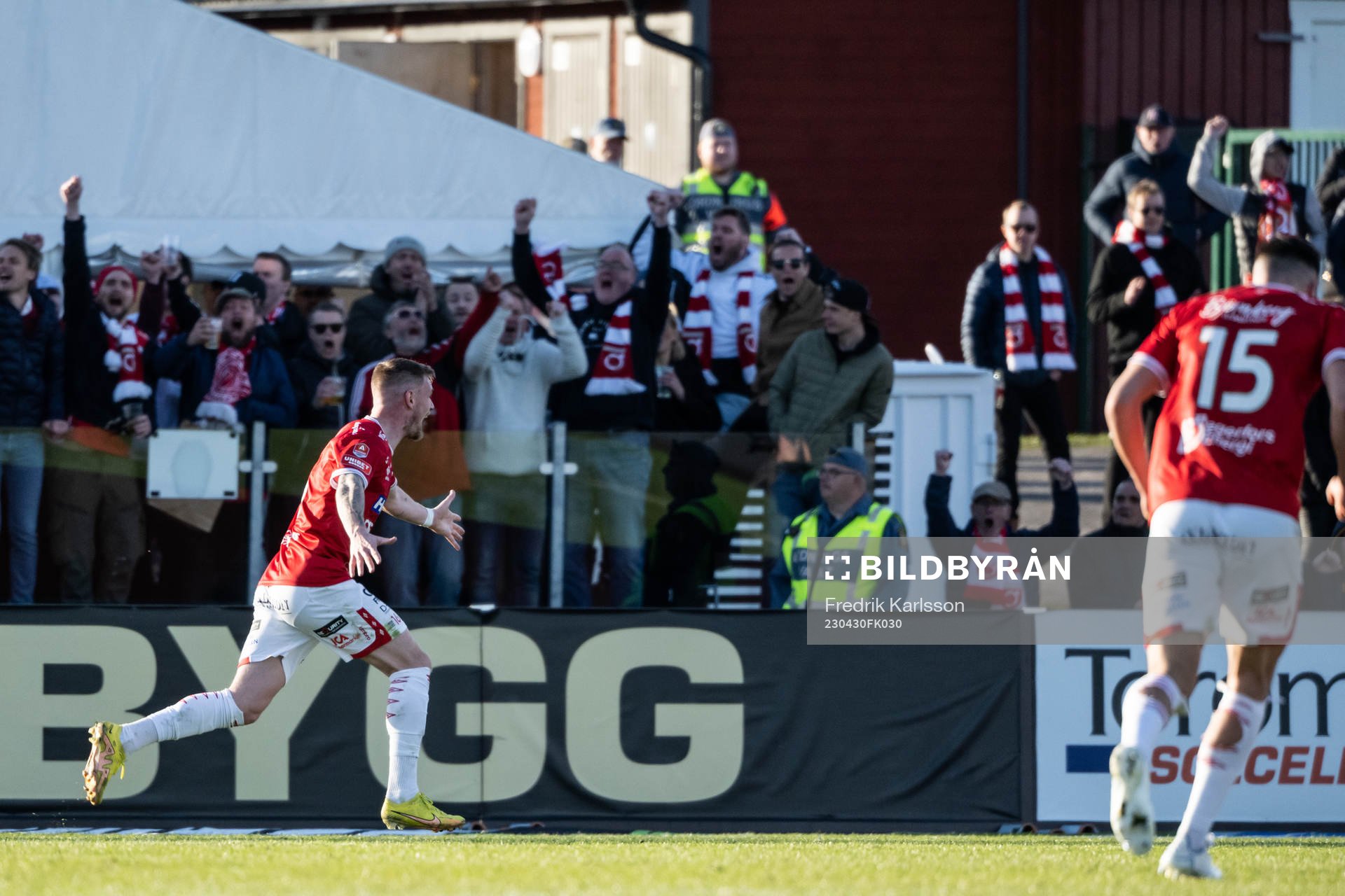 Degerfors Rasmus Örqvist jublar