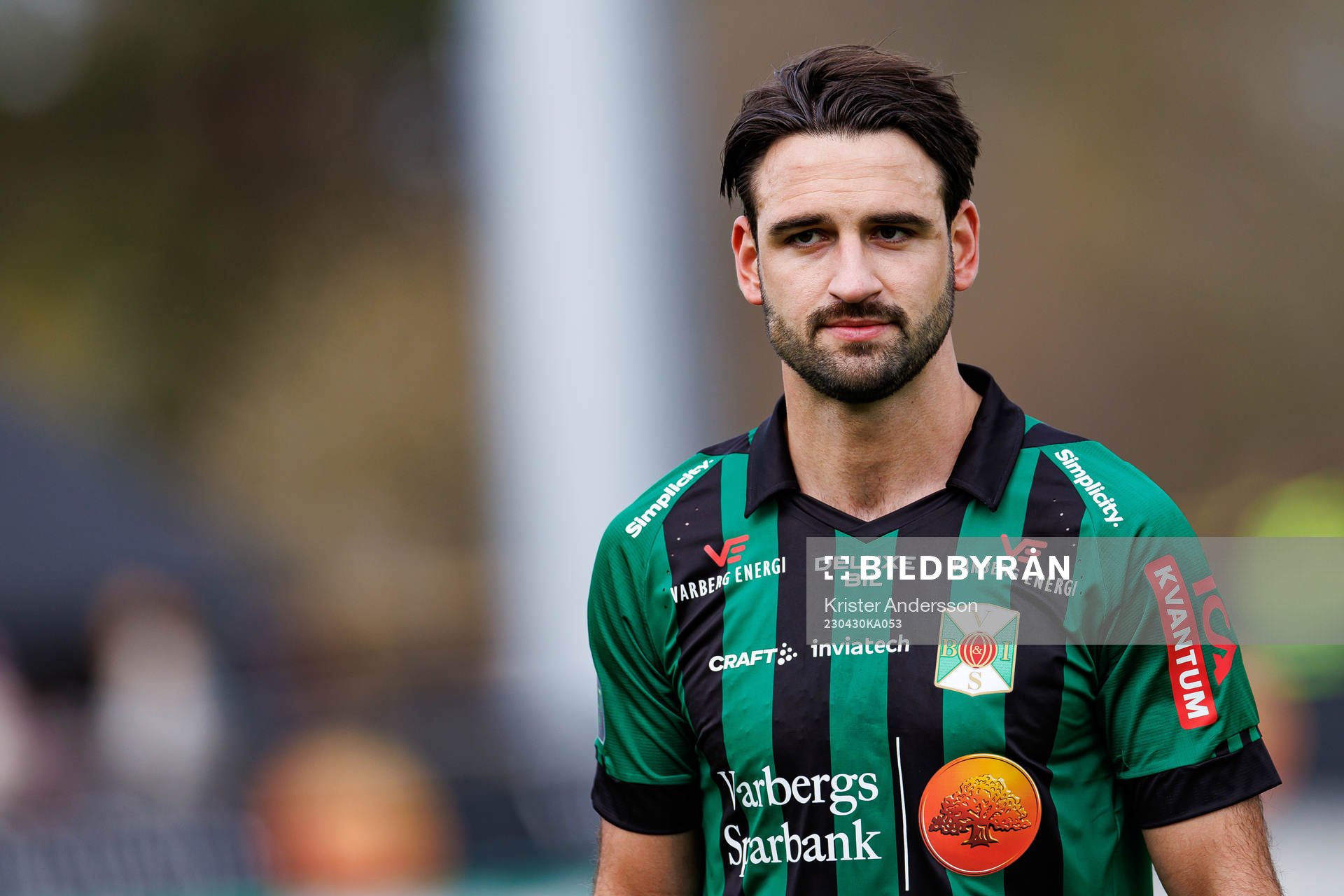 Varbergs Oliver Stanisic efter fotbollsmatchen i Allsvenskan mellan Varberg och Kalmar den 30 april 2023 i Varberg. 