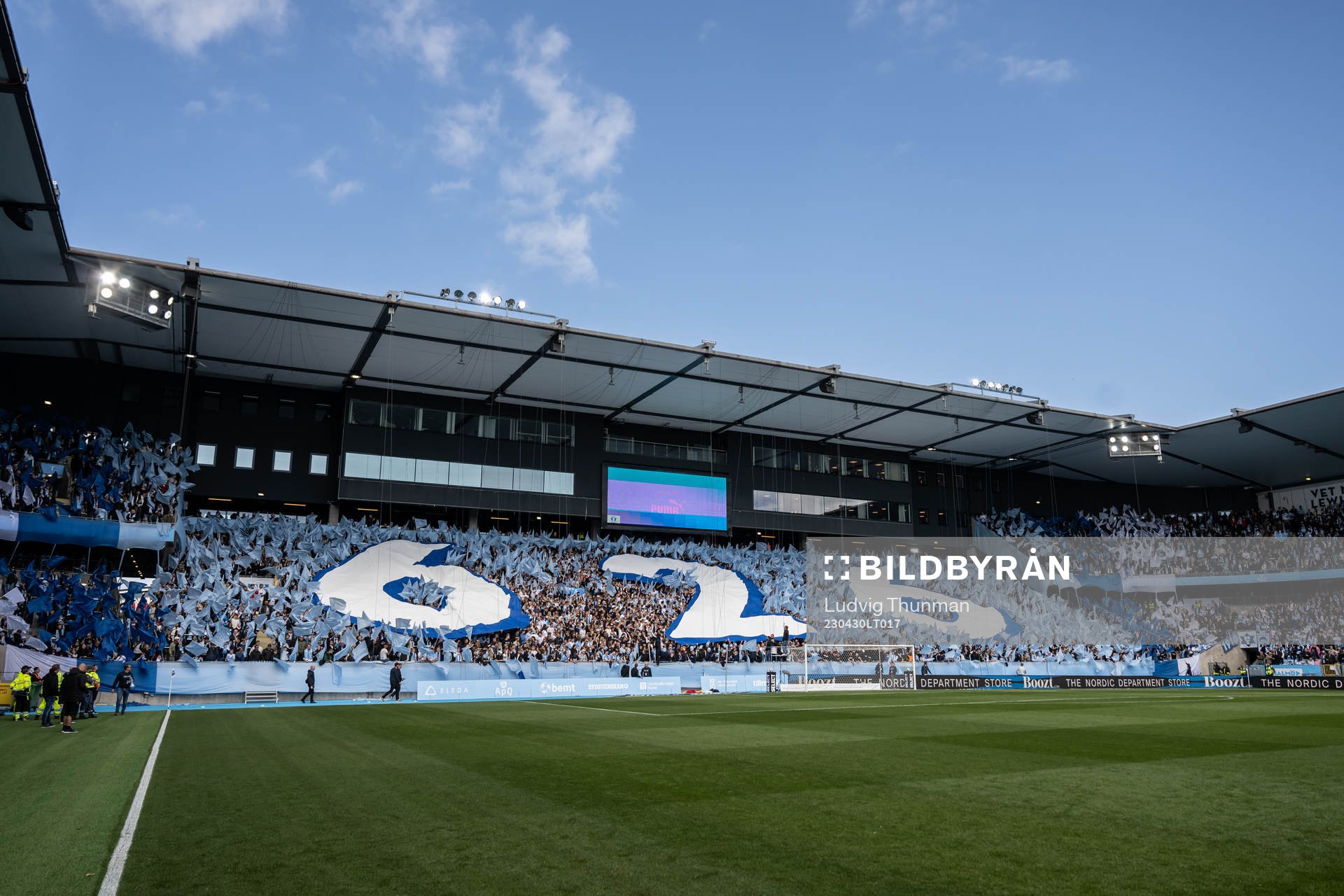 Malmö FFs supportrar med ett tifo