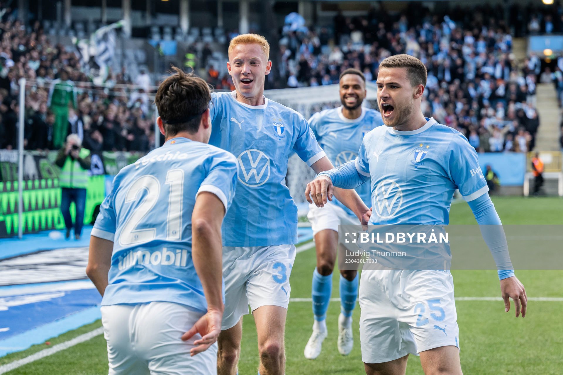 Malmö FFs Stefano Vecchia jublar