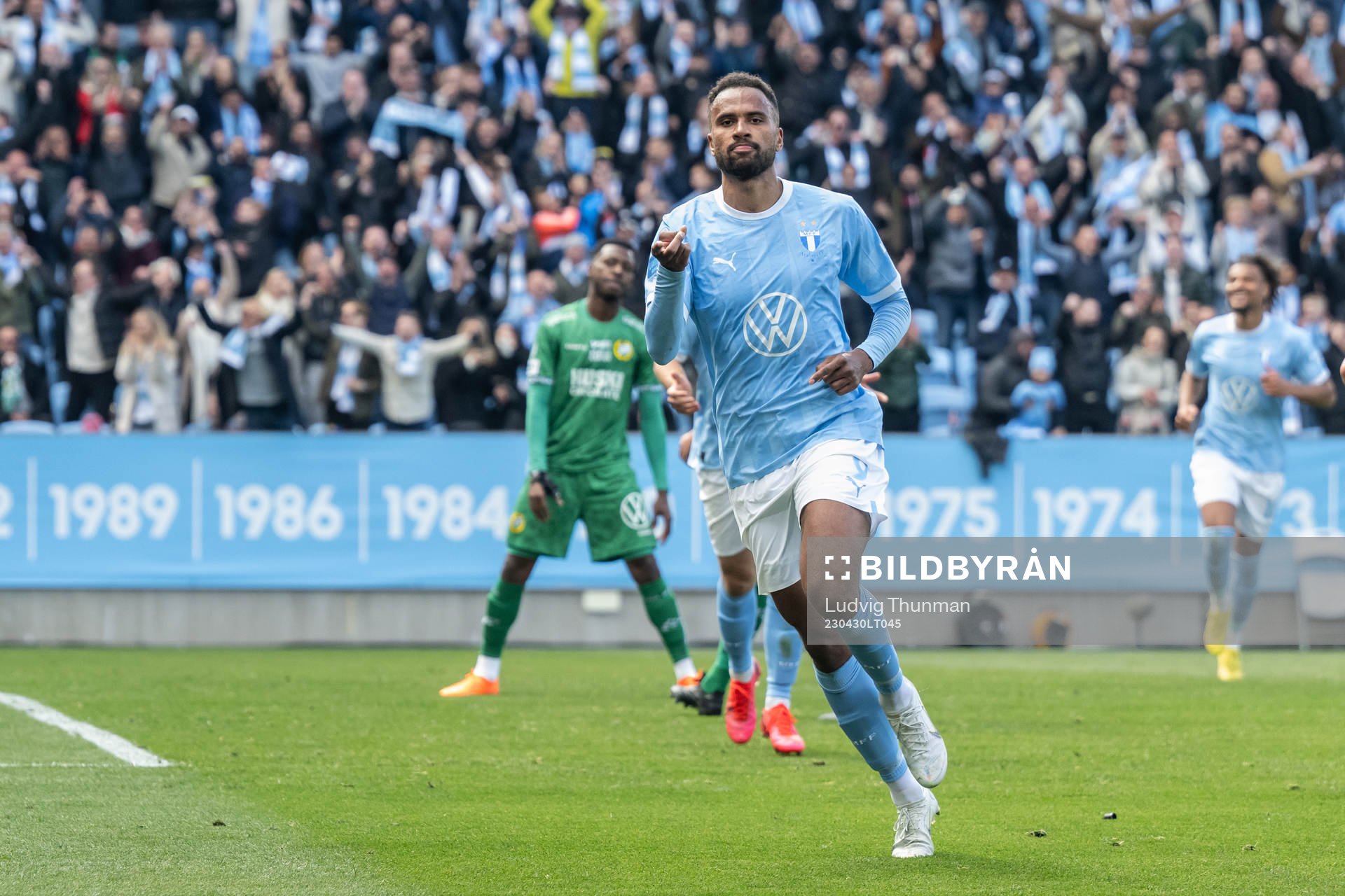 Malmö FFs Isaac Kiese Thelin jublar