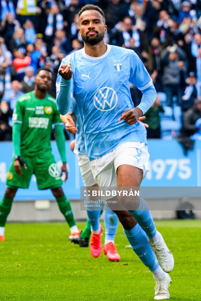Malmö FFs Isaac Kiese Thelin jublar