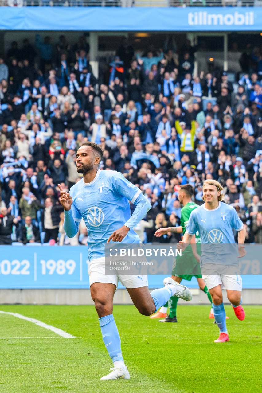 Malmö FFs Isaac Kiese Thelin jublar