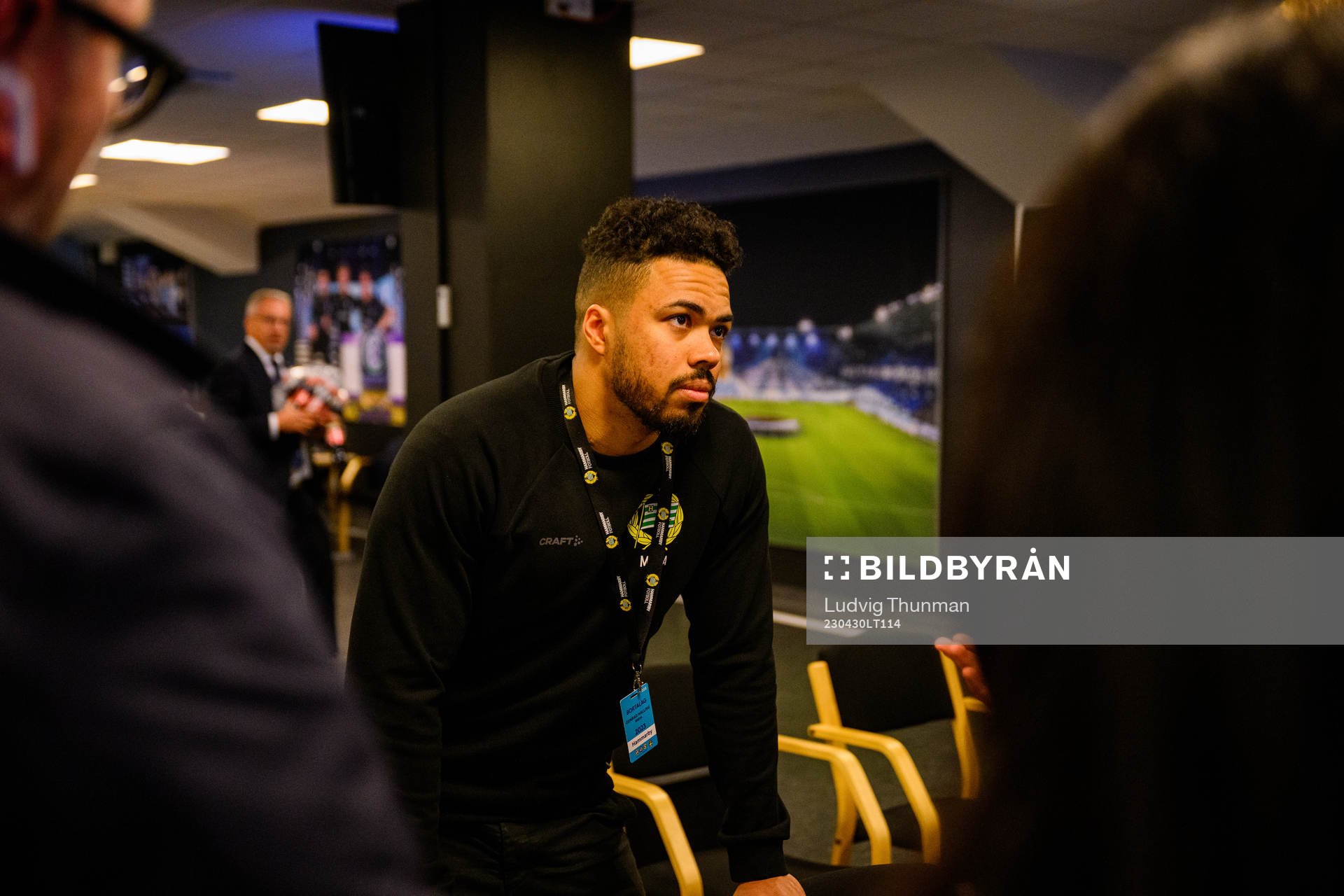 Hammarbys kommunikatör Conrad Halling meddelar inga
