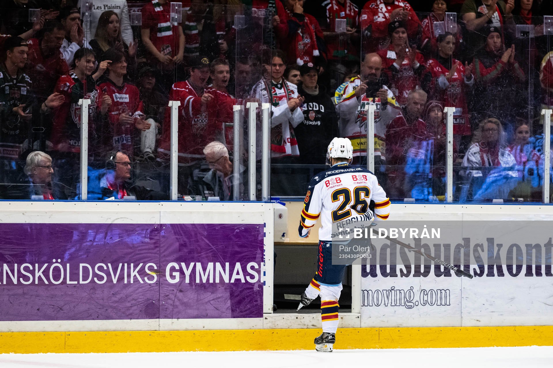 Djurgårdens Emil Berglund sätter sig i utvisningsbåset