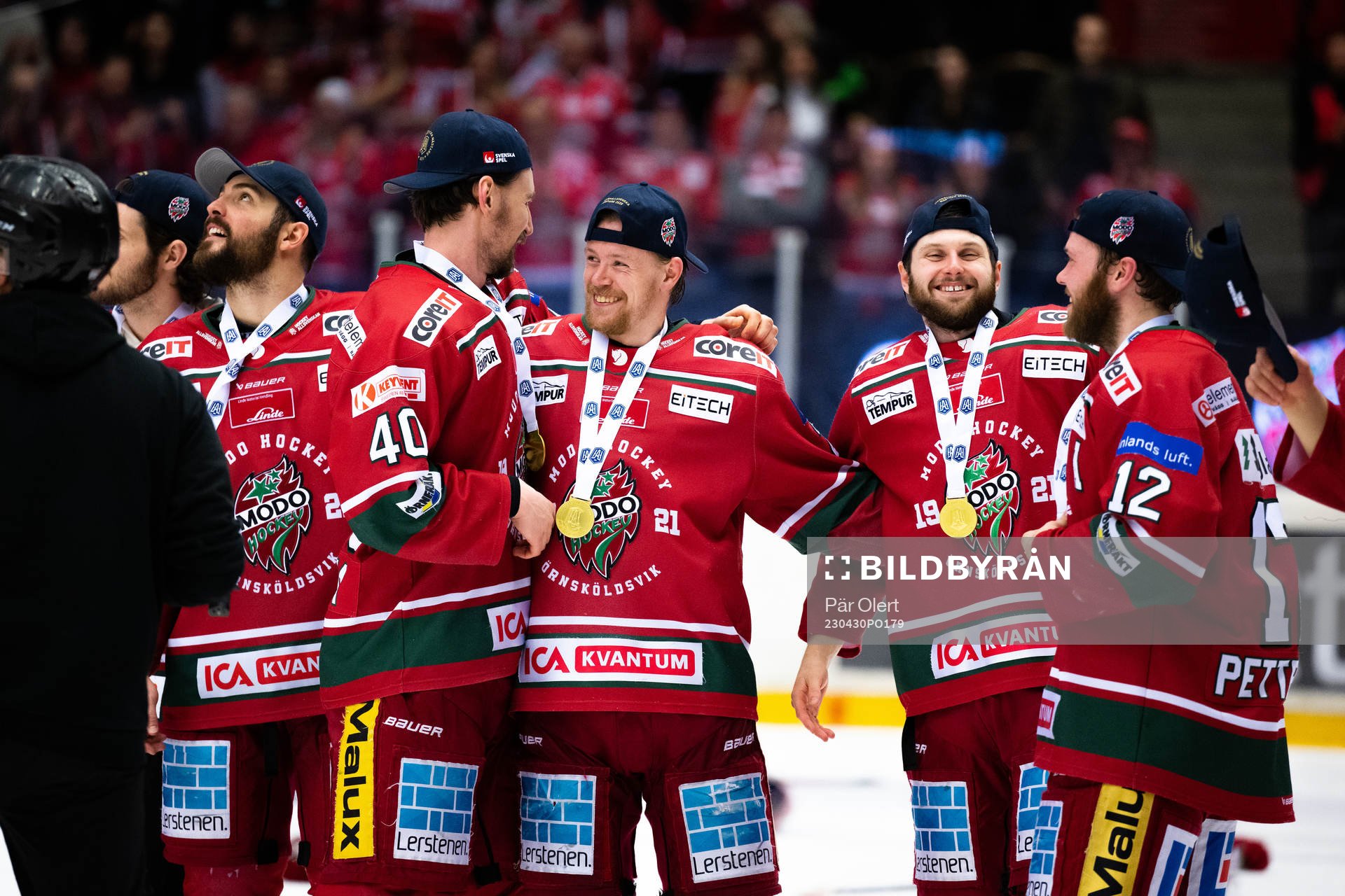 Modos Mikkel Aagaard och David Bernhardt jublar