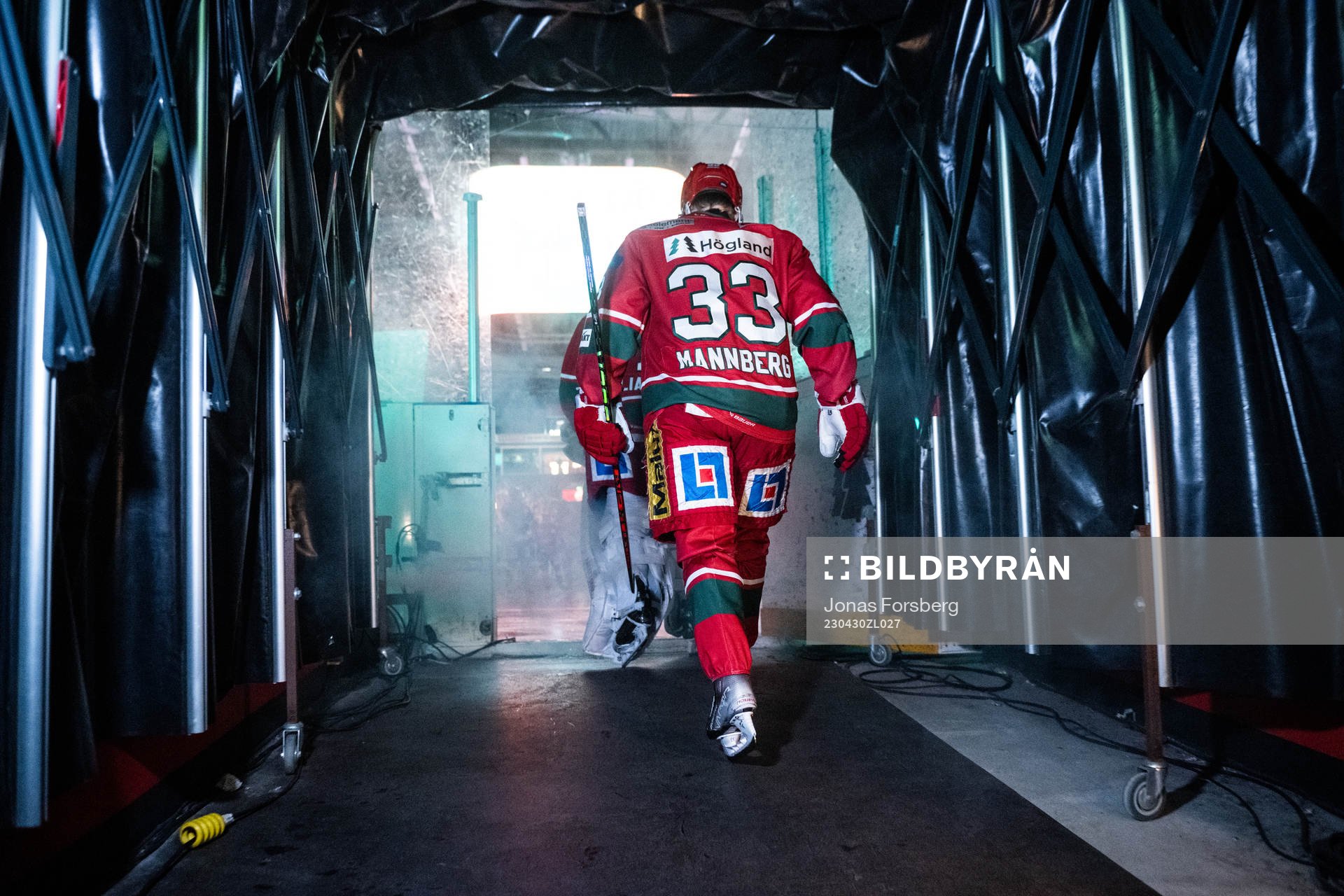 Modos Daniel Mannberg gör entré