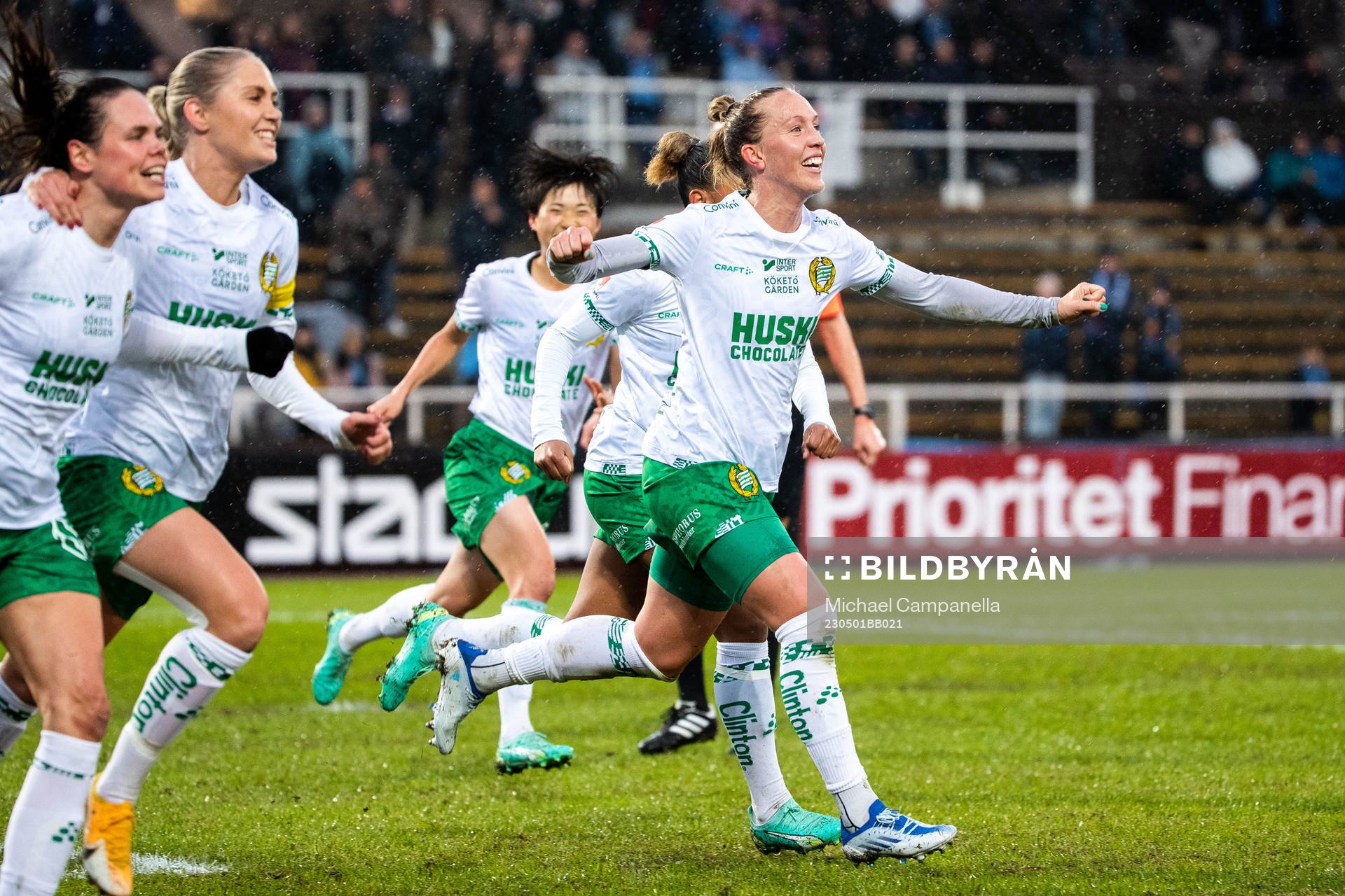 Hammarbys Julia Roddar jublar