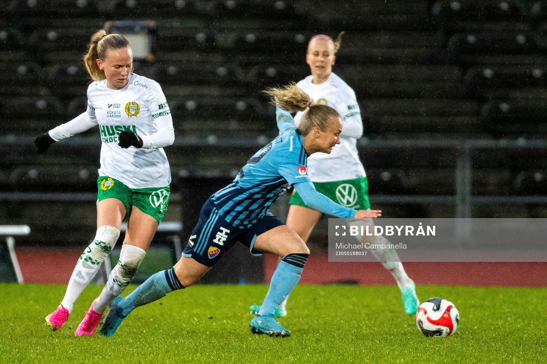 Hammarbys Matilda Vinberg och Djurgårdens Tove Almqvist