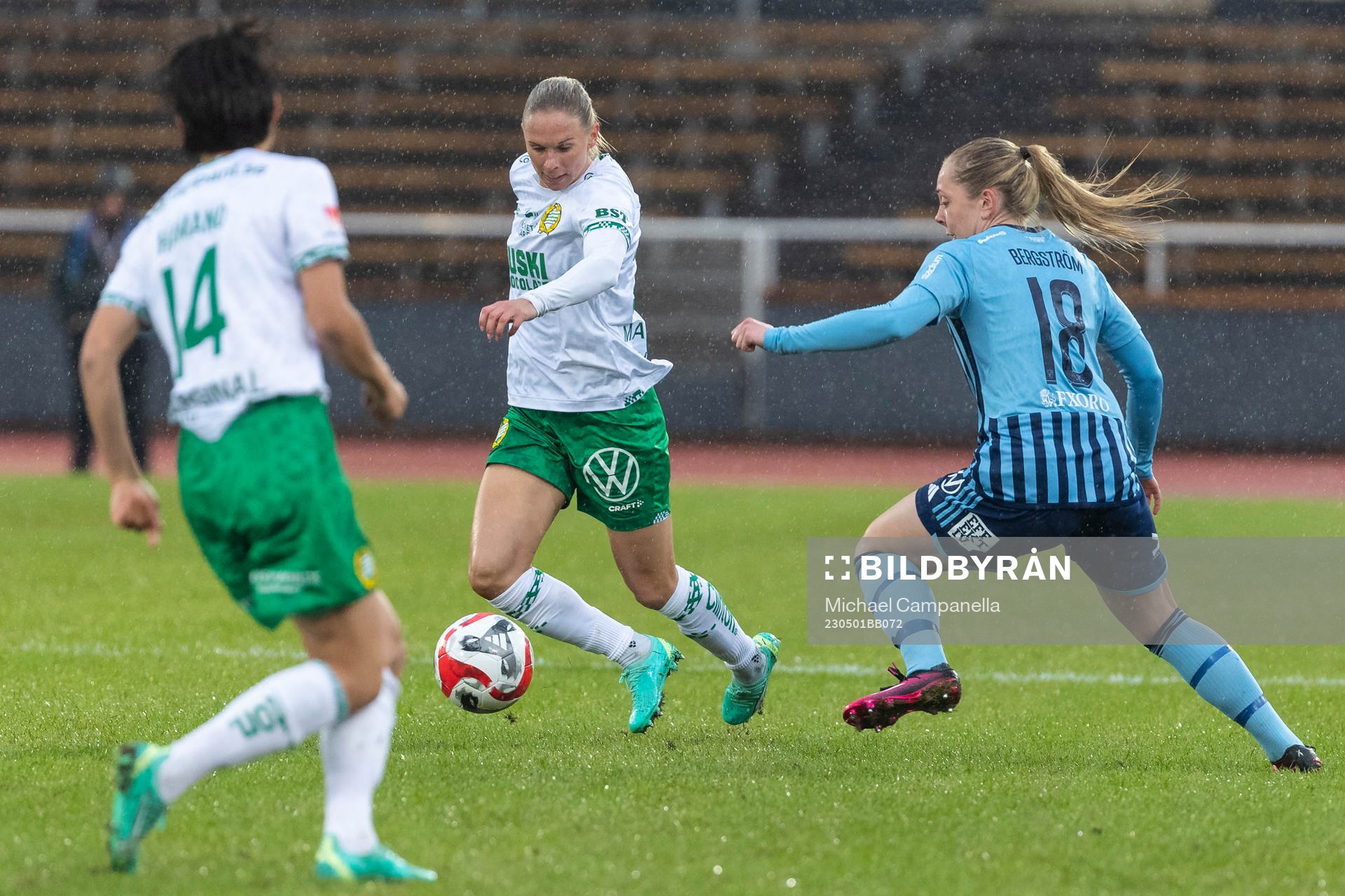 Hammarbys Jonna Andersson och Djurgårdens Alice Bergström