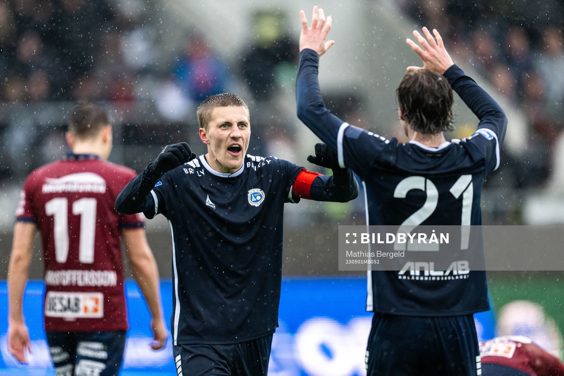 Utsiktens Erik Westermark och Fredrik Martinsson jublar