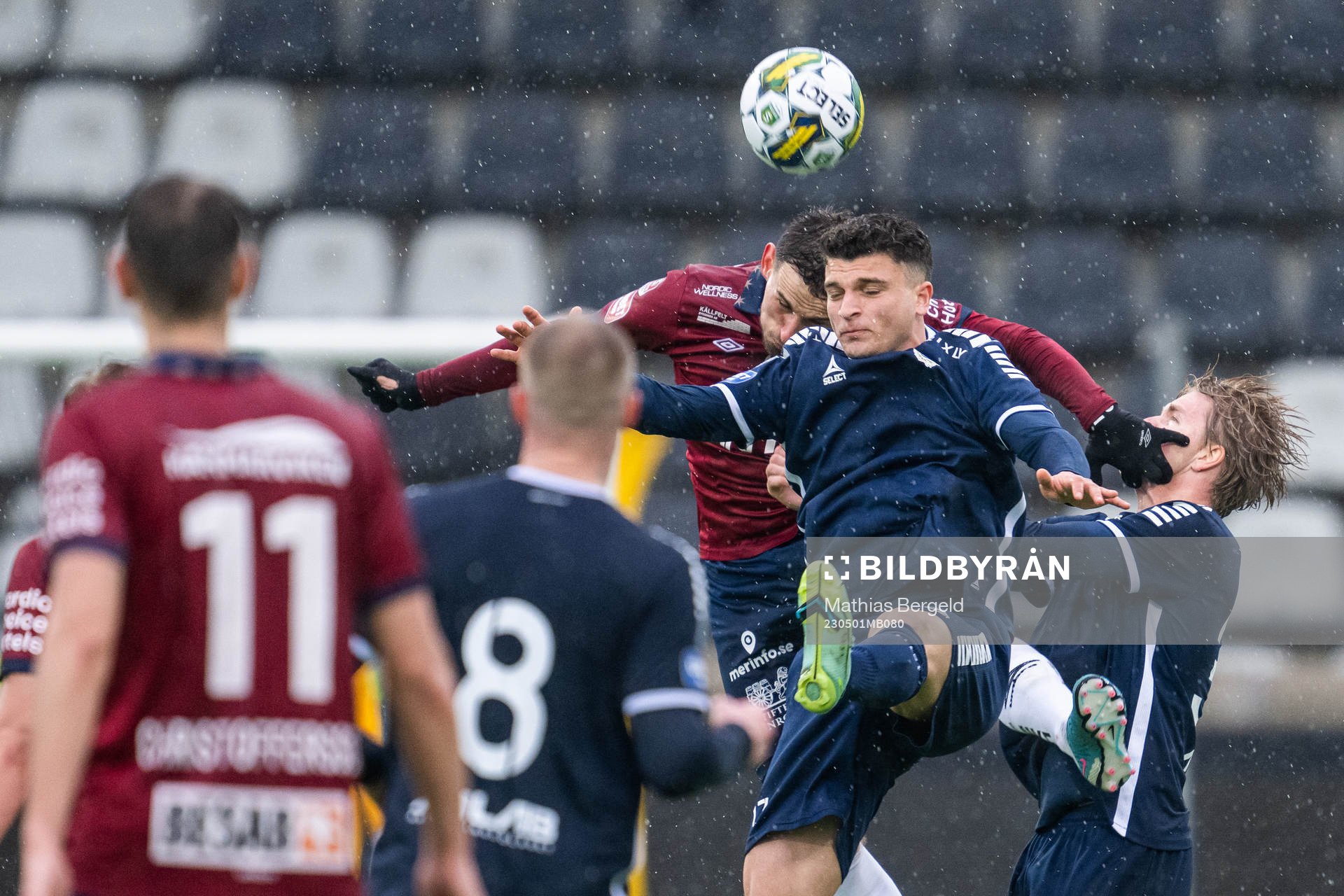 Örgrytes Erion Sadiku och Utsiktens Mark Gorgos