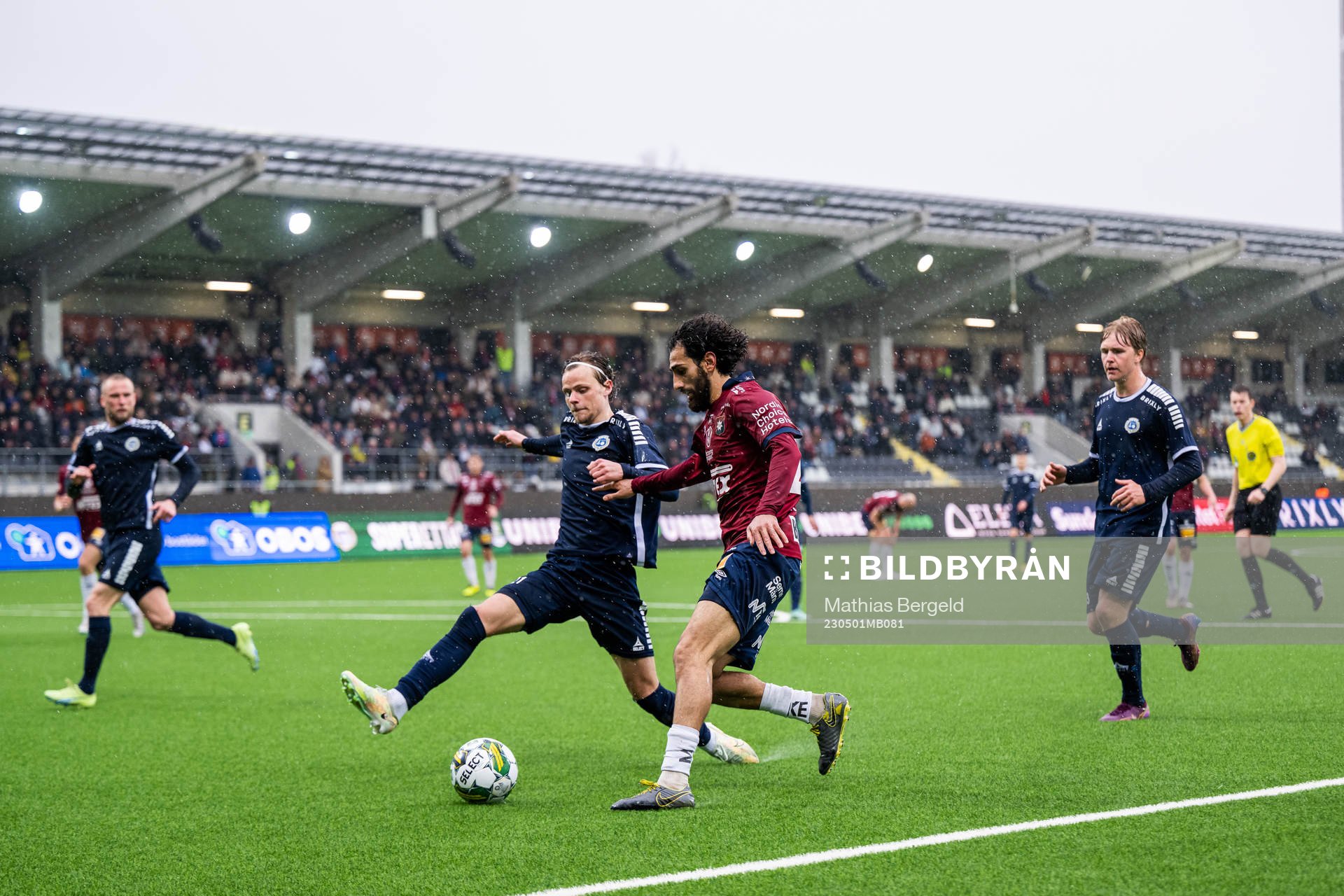 Utsiktens Fredrik Martinsson och Örgrytes Hady Saleh Karim