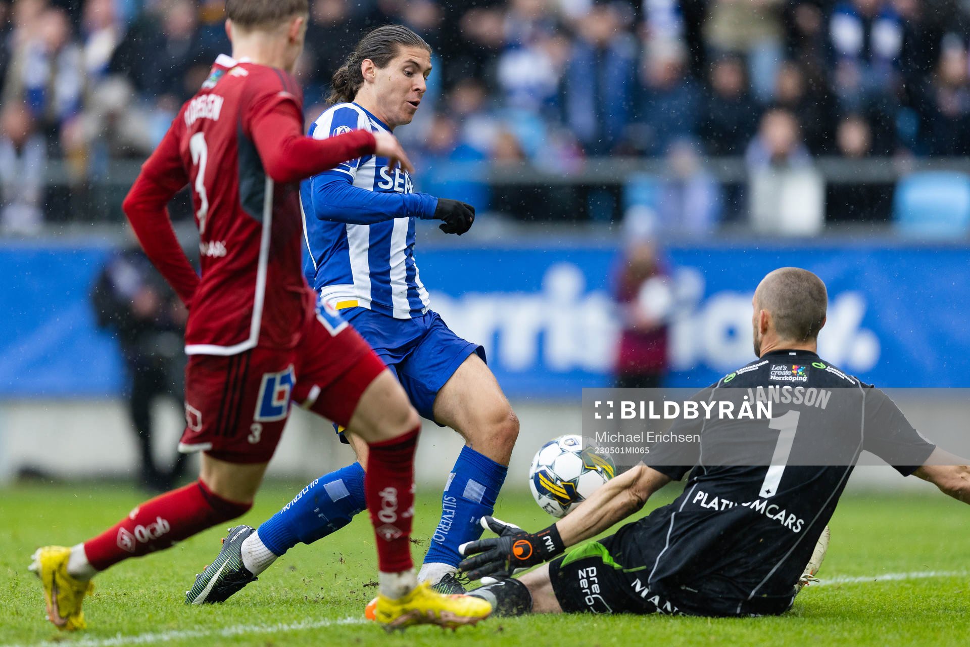 IFK Göteborgs Eman Markovic med ett avslut som IFK