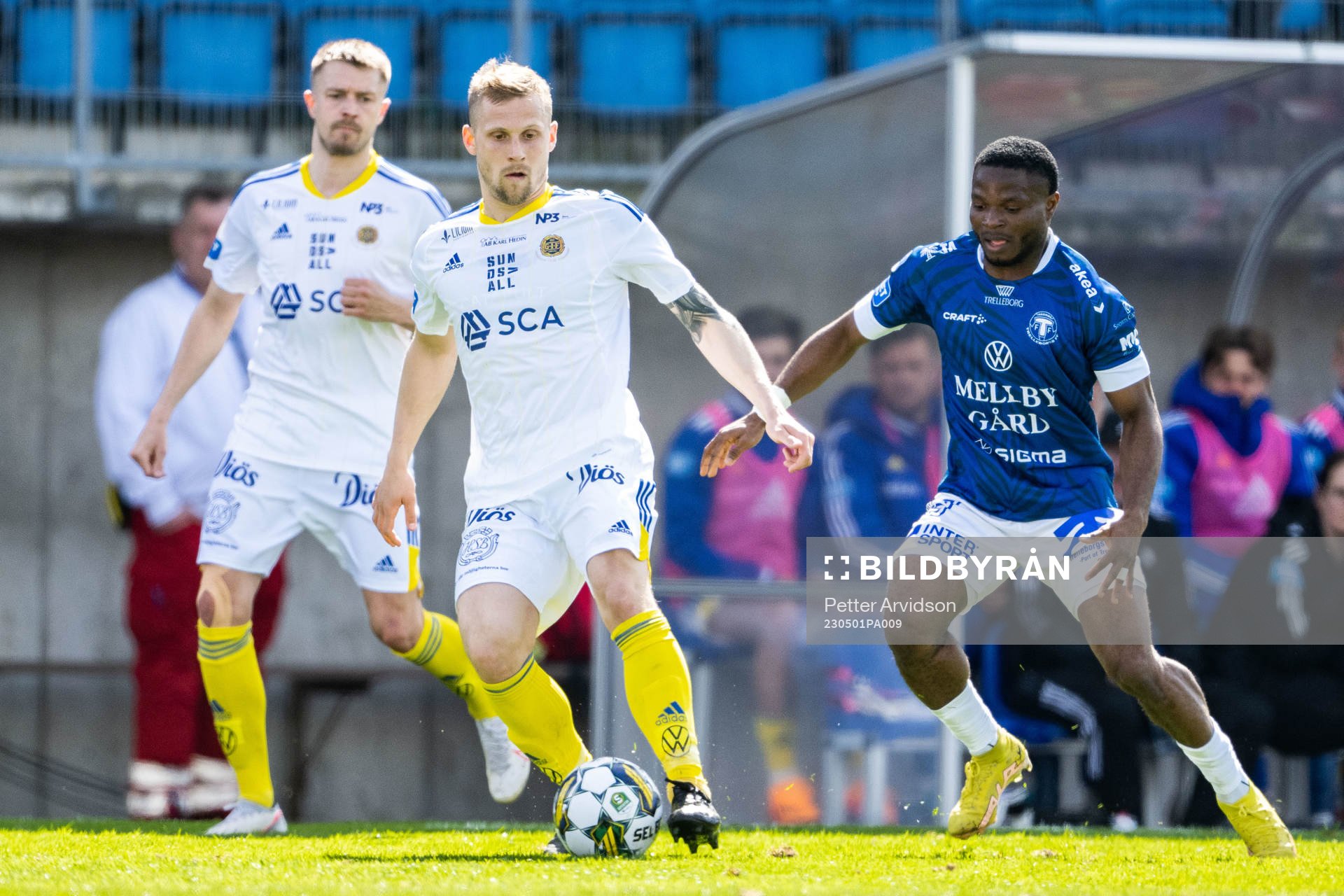GIF Sundsvalls Erik Andersson och Trelleborgs Henry Offia