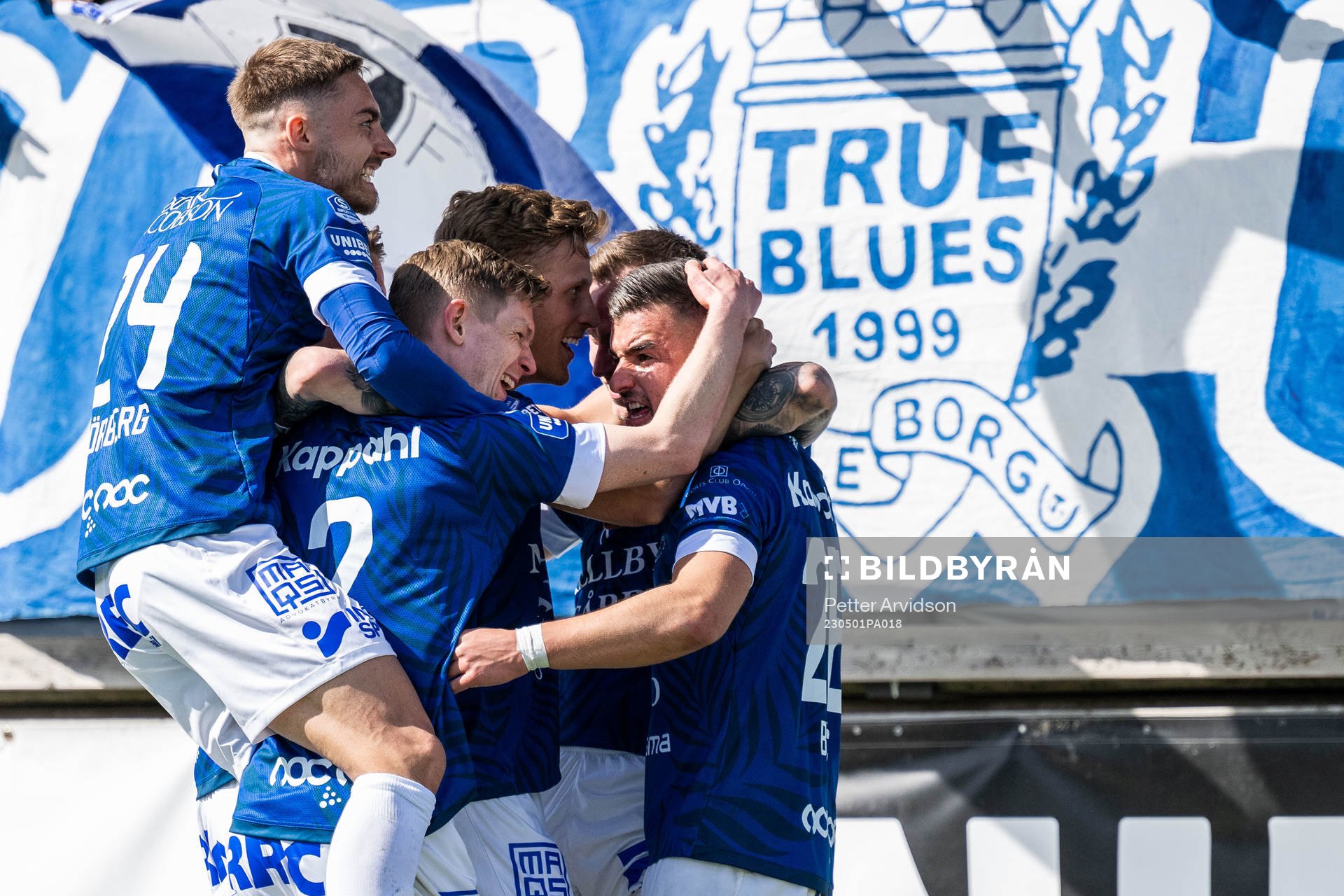 Trelleborgs Haris Brkic jublar med lagkamrater