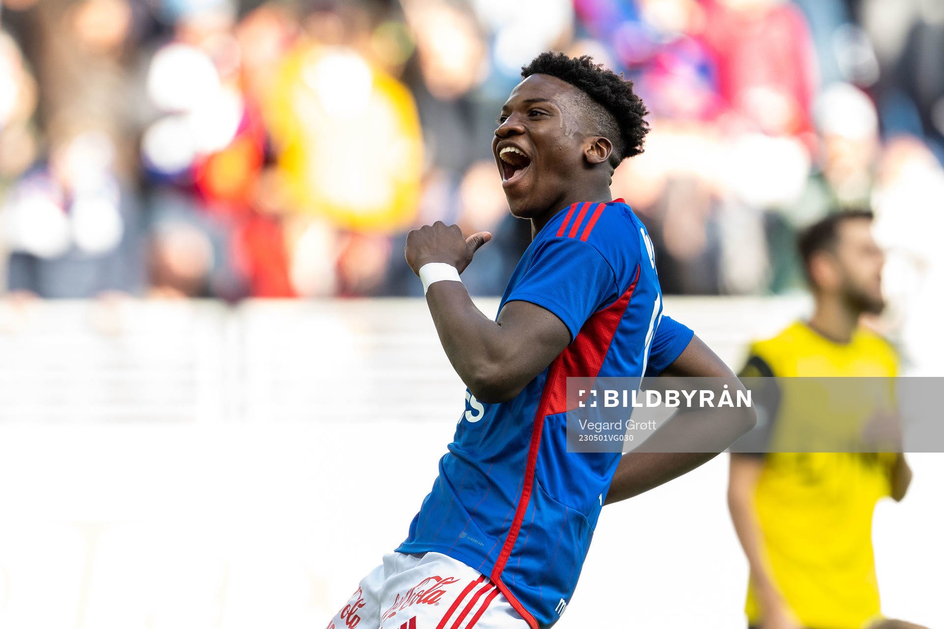 Seedy Jatta of Vålerenga celebrates scoring 3-1