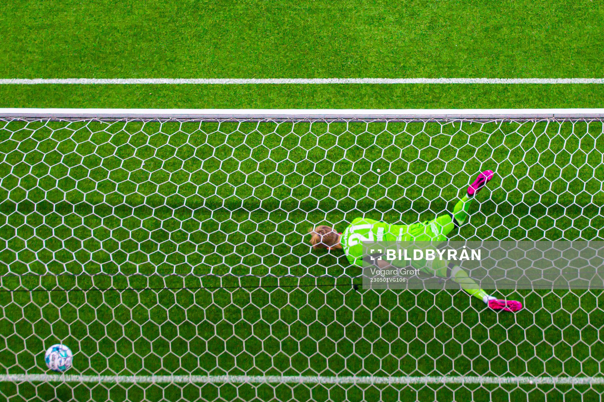 Goalkeeper Magnus Smelhus Sjøeng of Vålerenga looks