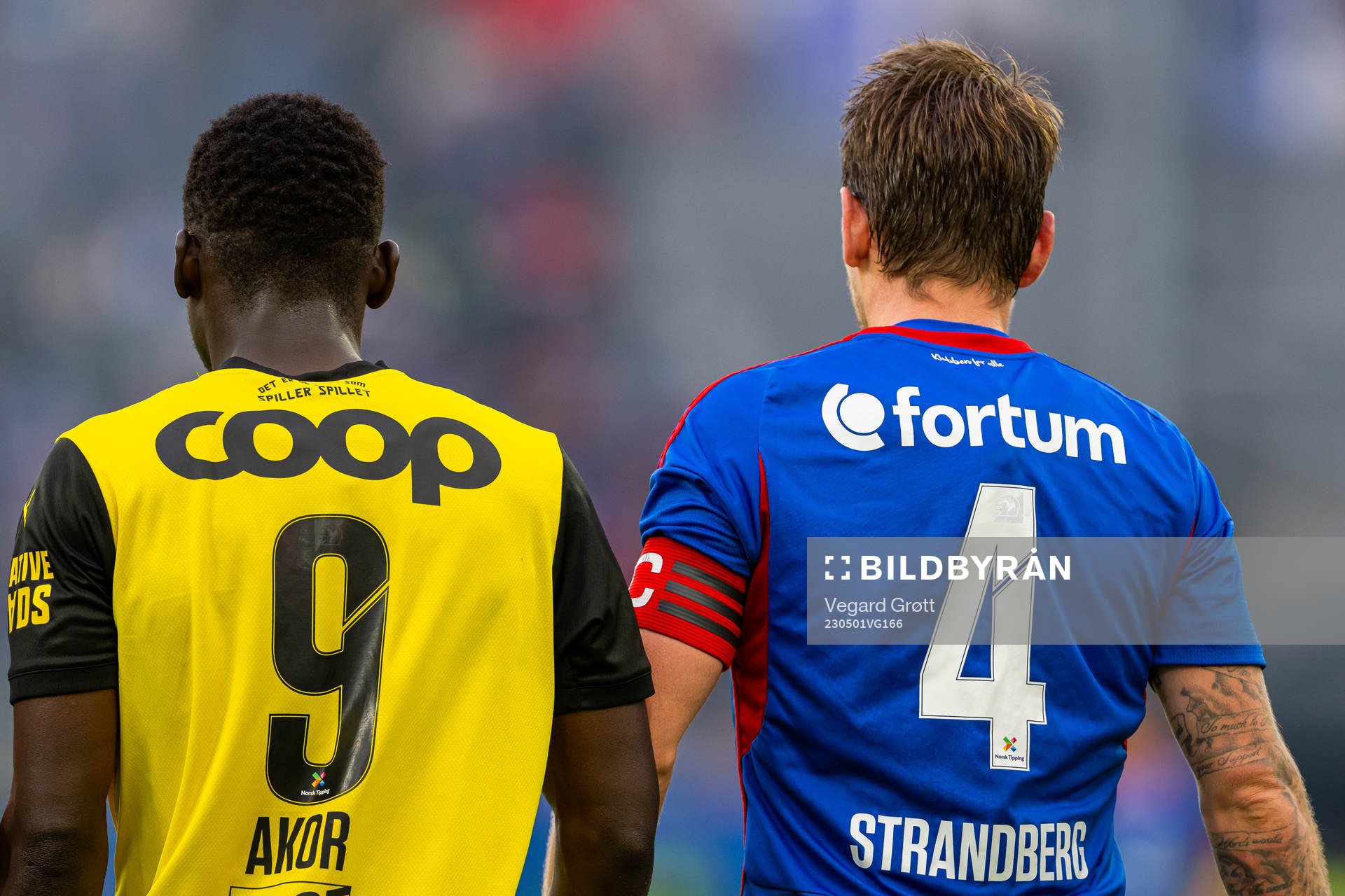 Akor Adams of Lillestrøm and Stefan Strandberg of